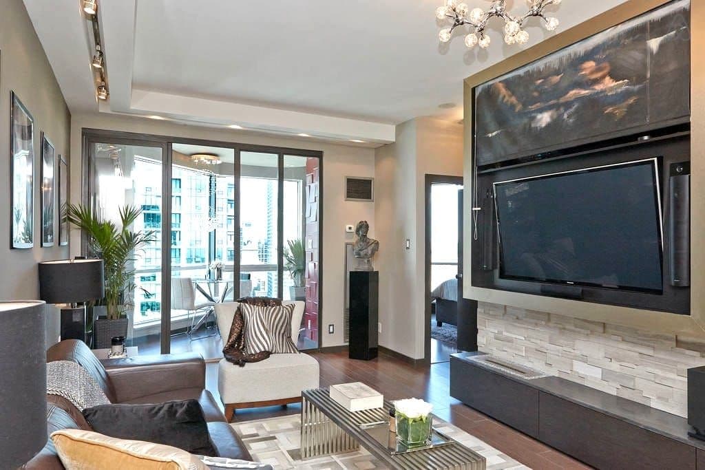 10 Yonge Street 3604, Toronto C01, ON M5E 1R4