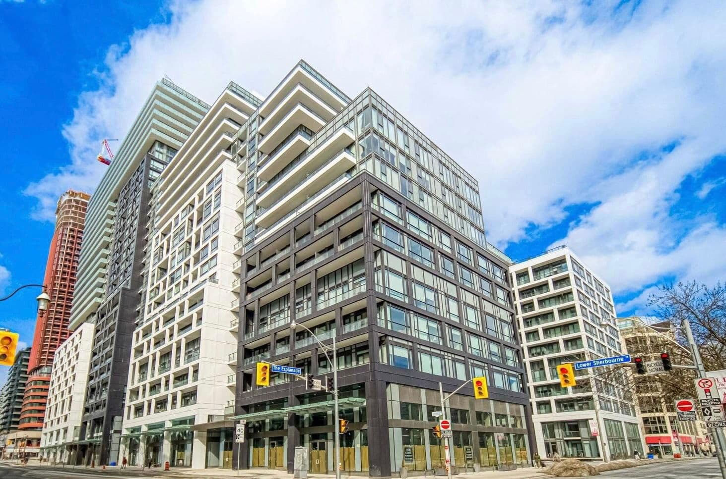 135 lower Sherbourne Street 2032, Toronto C08, ON M5A 0W8