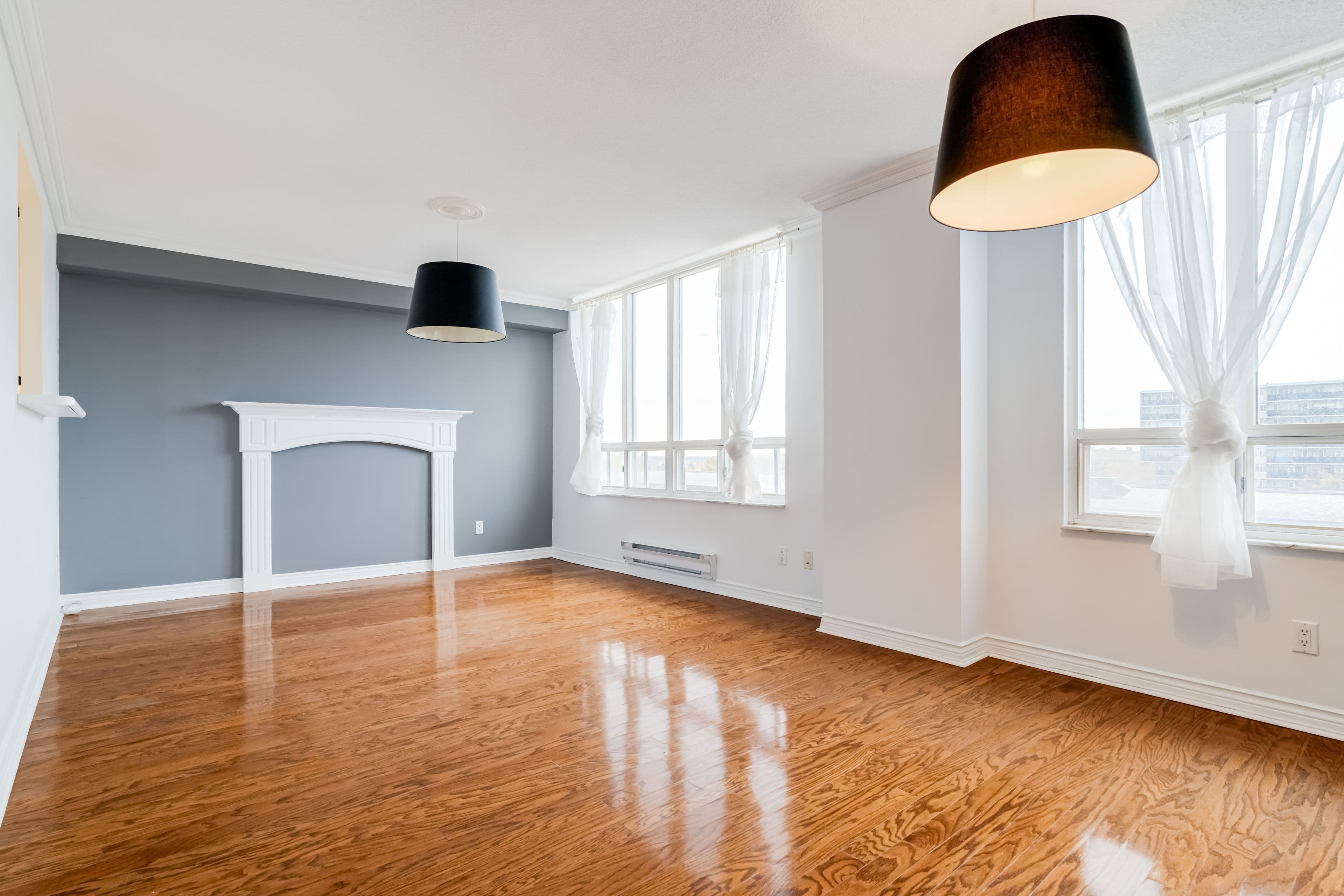 2285 Lake Shore Boulevard W 304, Toronto W06, ON M8V 3X9