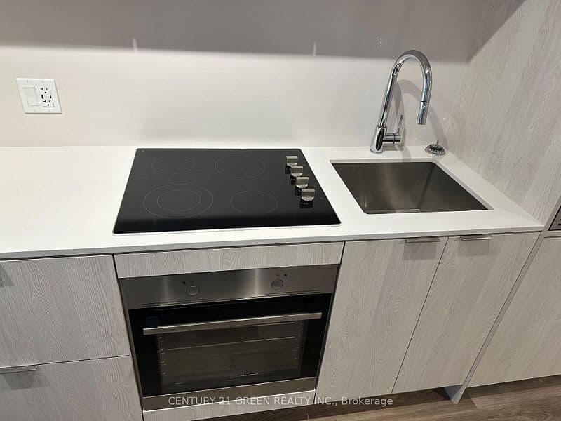 1 Jarvis Street 915, Hamilton, ON L8R 0A8