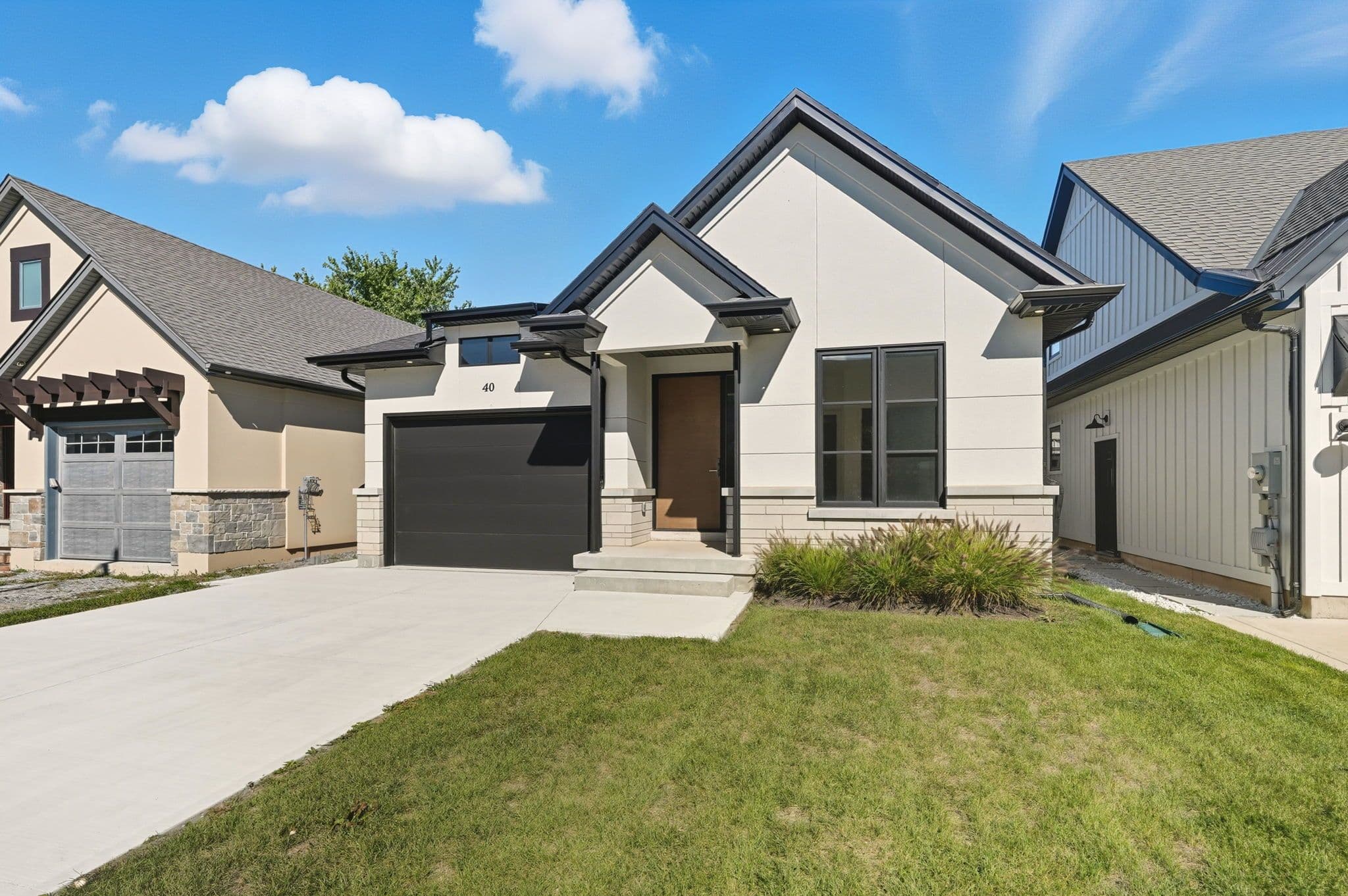 40 IVY Crescent, Thorold, ON L2V 0J9