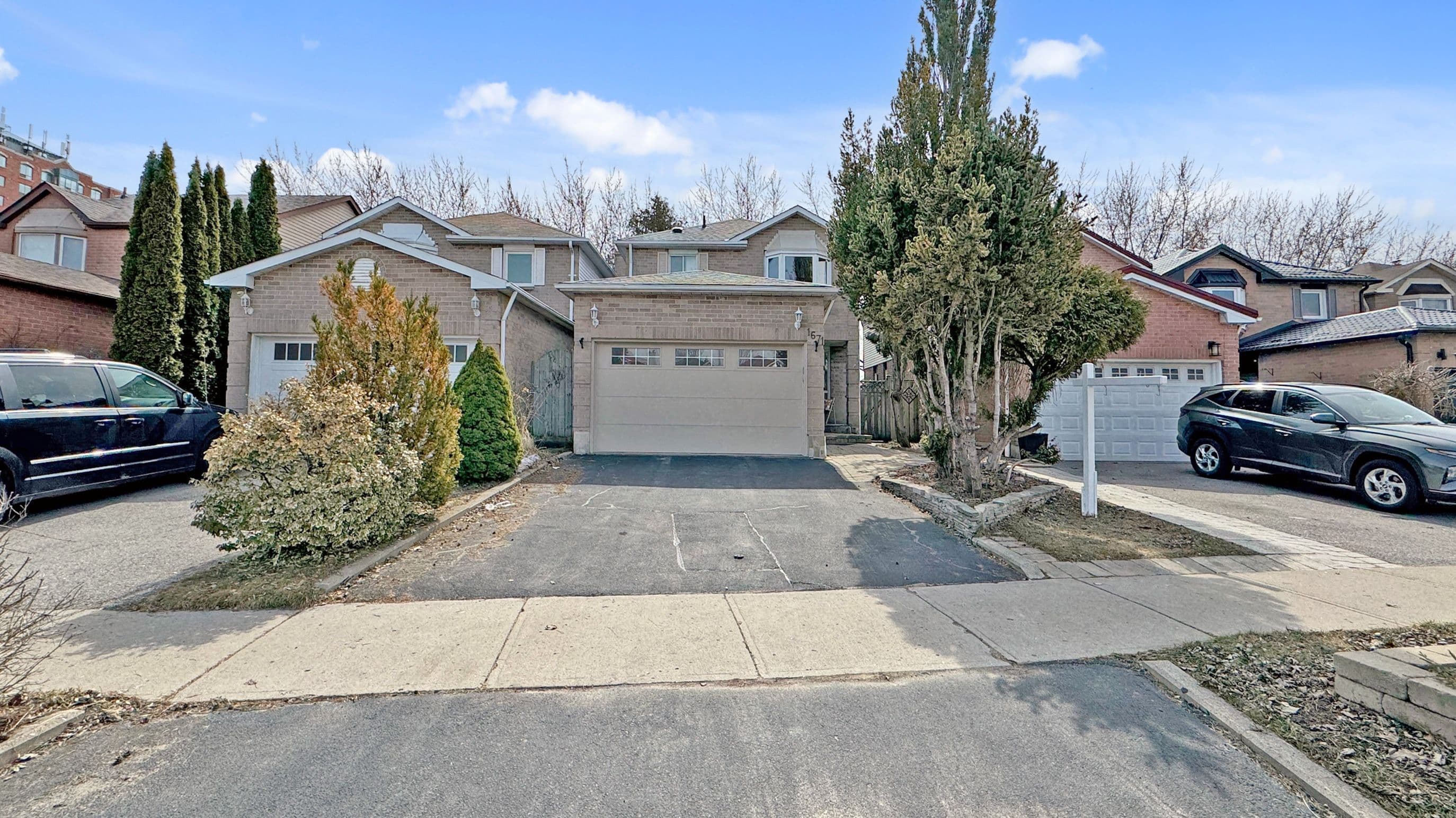 1671 Portland Court, Pickering, ON L1V 5L5