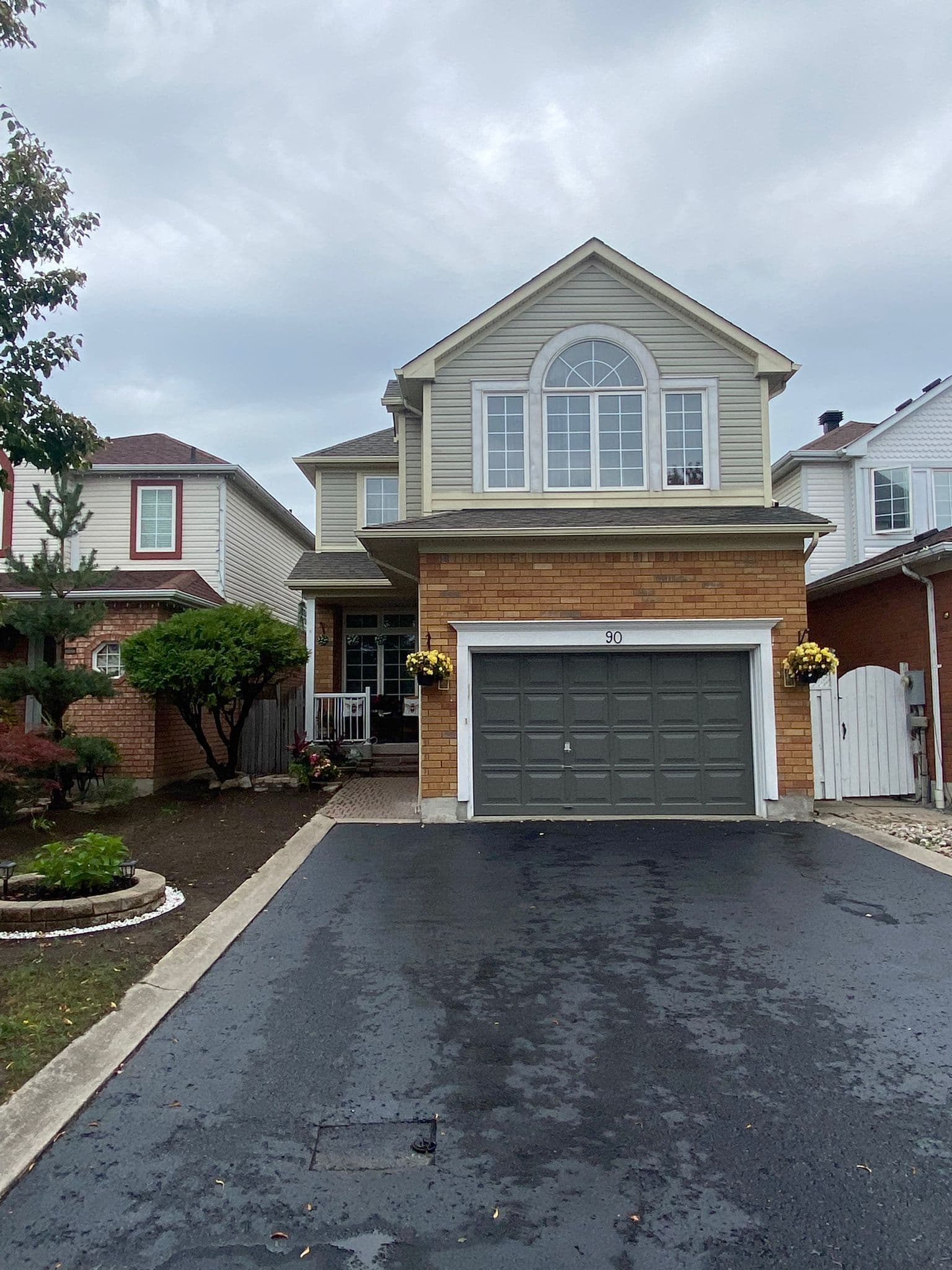 90 Monk Crescent Bsmt, Ajax, ON L1Z 1H3