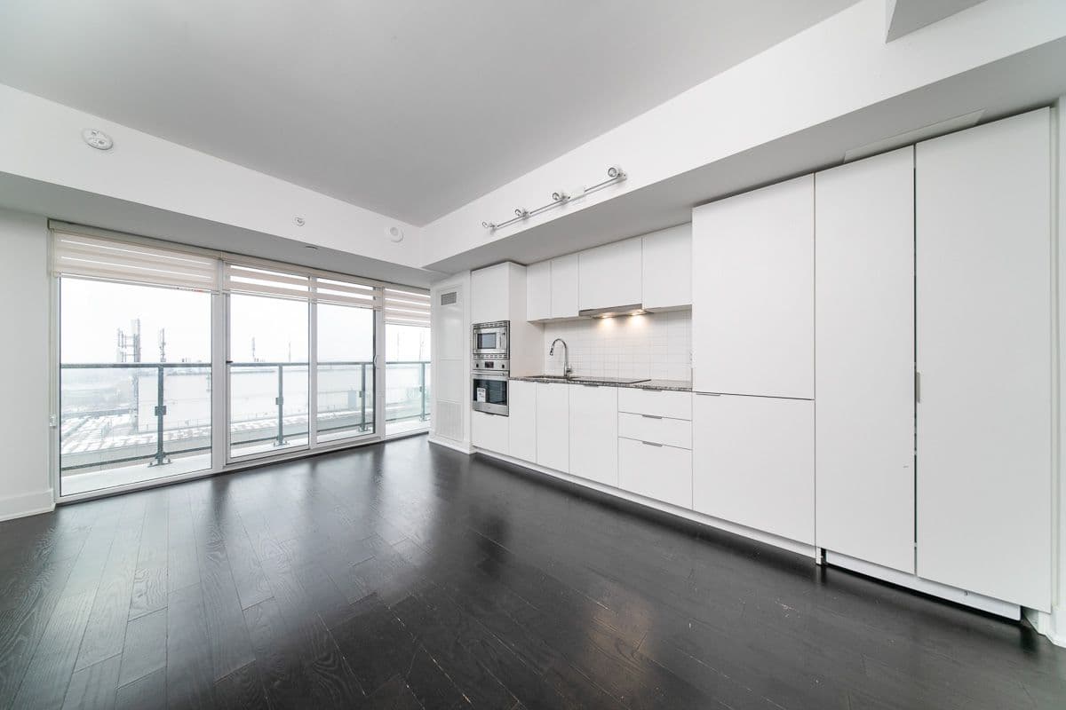 955 Bay Street 2508, Toronto C01, ON M5S 2A2