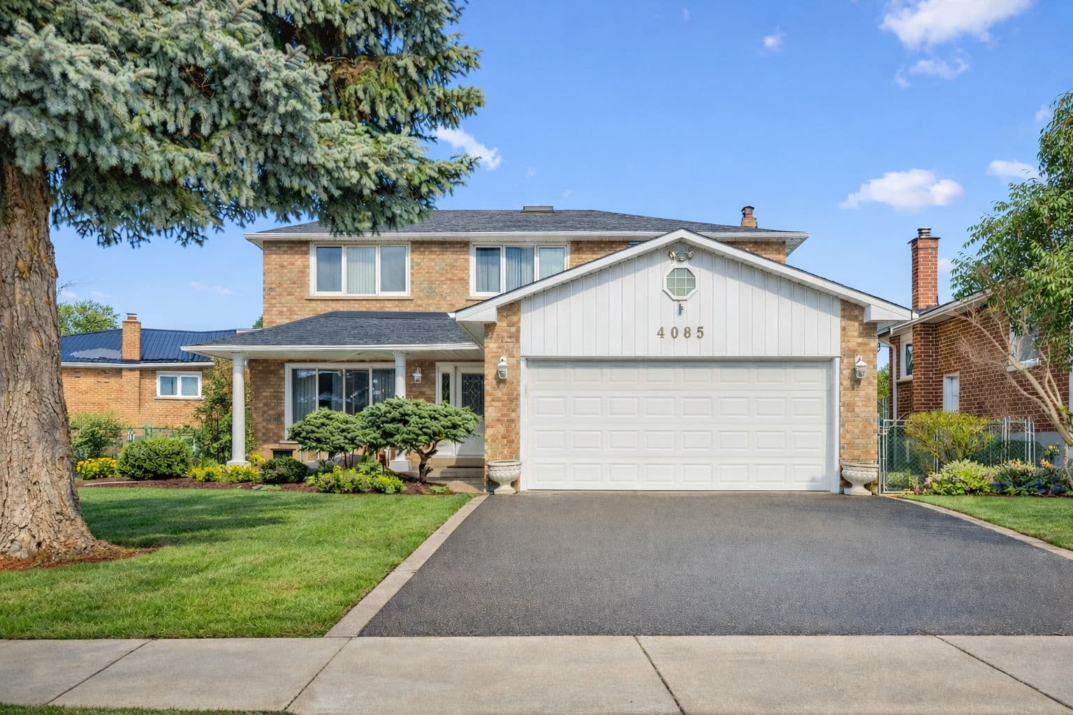 4085 Twine Crescent, Mississauga, ON L4Z 1E8