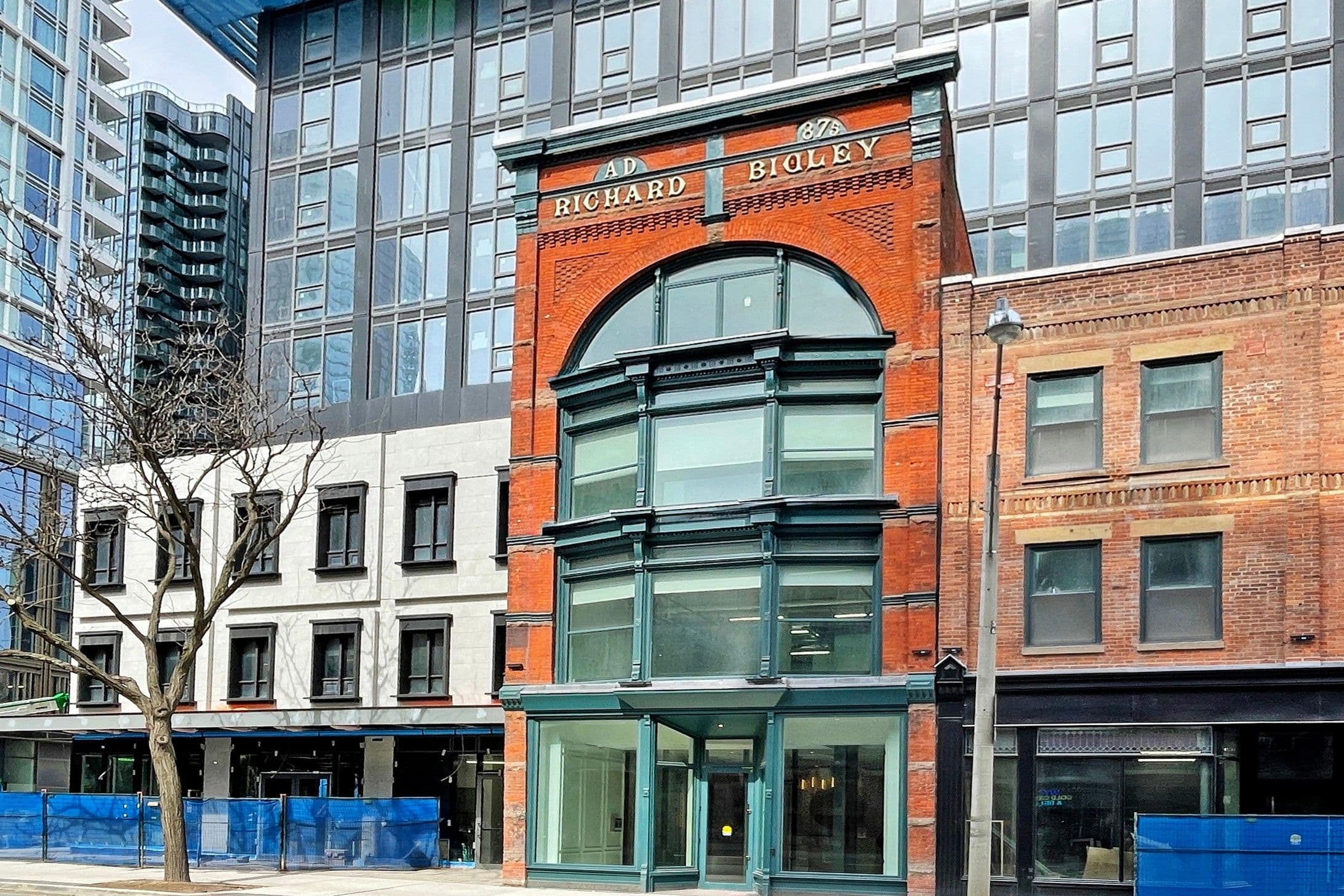 100 Queen Street E 1803, Toronto C08, ON M5C 0B5