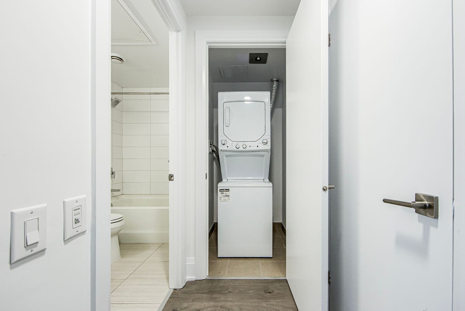 20 Brin Drive 507, Toronto W08, ON M8X 0B2