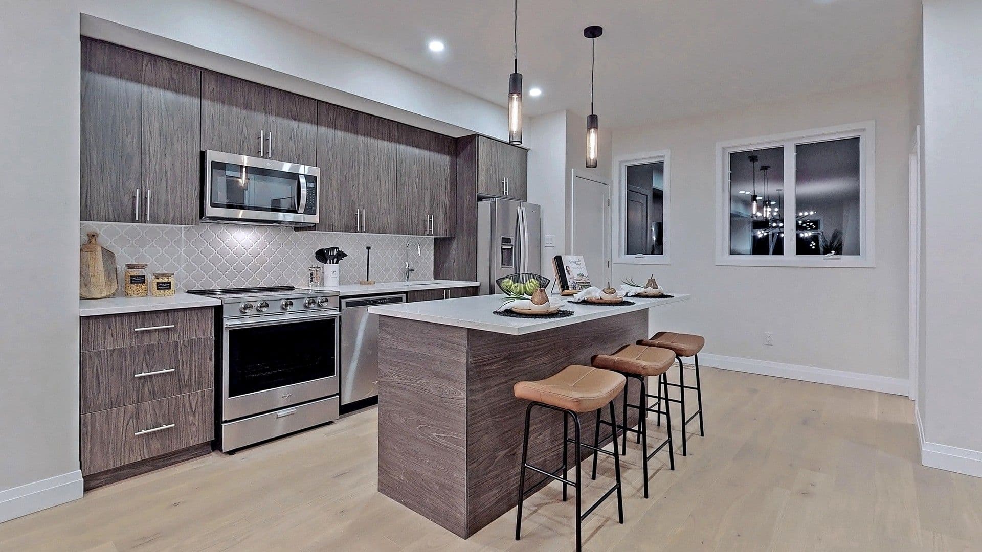 809 Star Private, Kanata, ON K2L 1W2