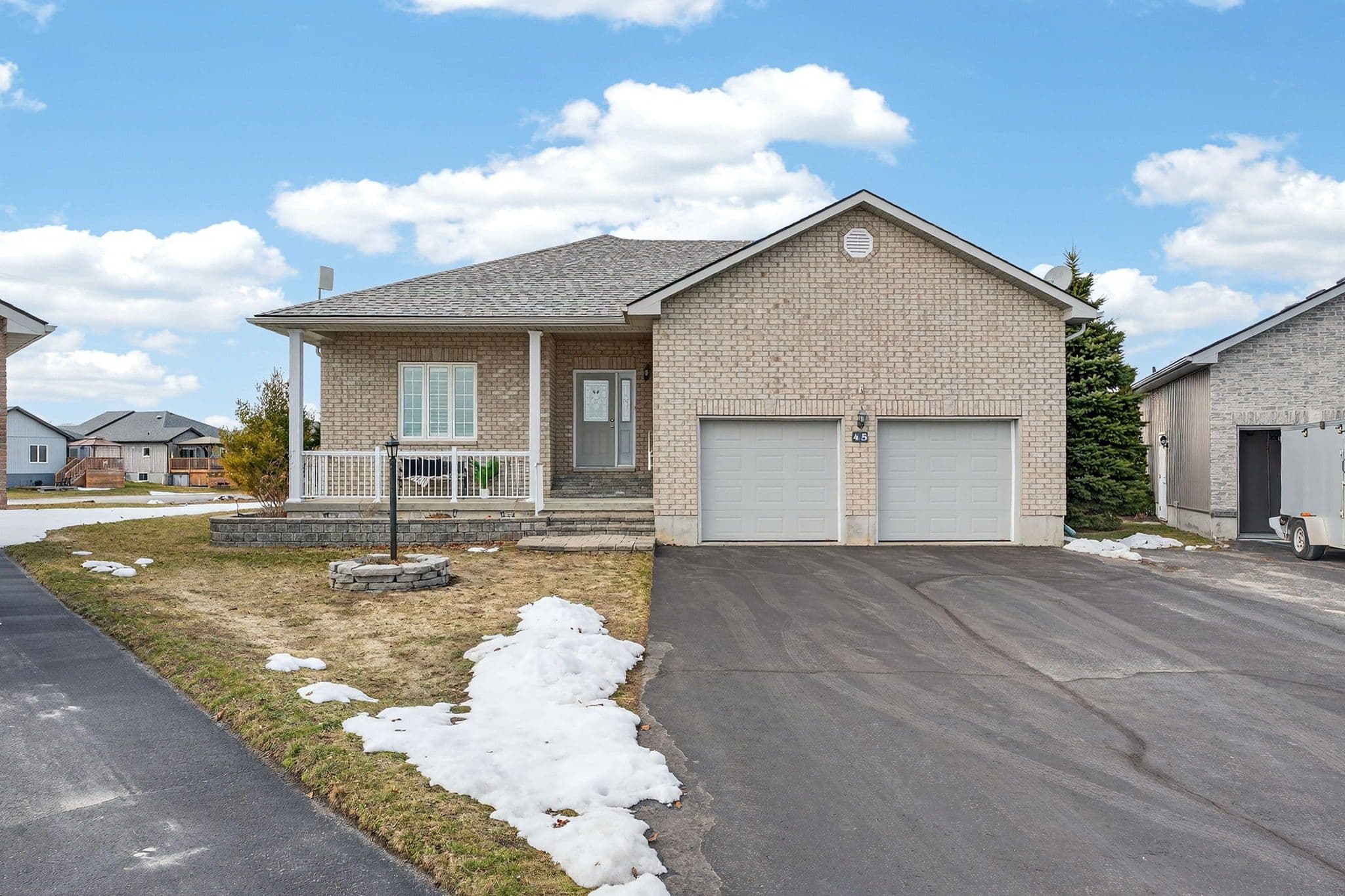 45 Maplehurst Crescent, Prince Edward County, ON K0K 3L0