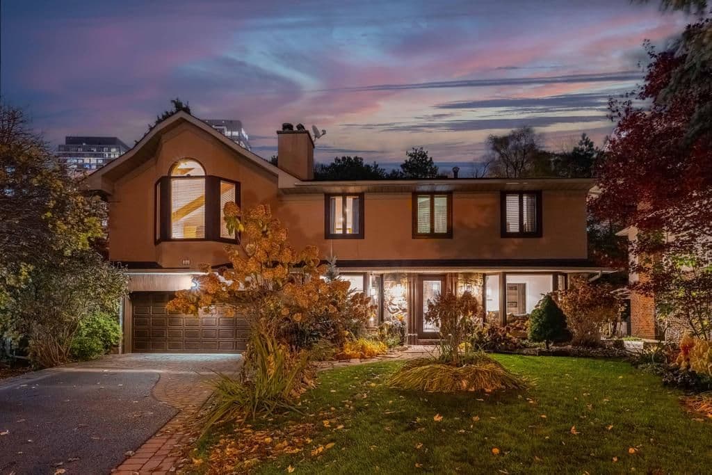 50 Skyview Crescent, Toronto C15, ON M2J 1B8