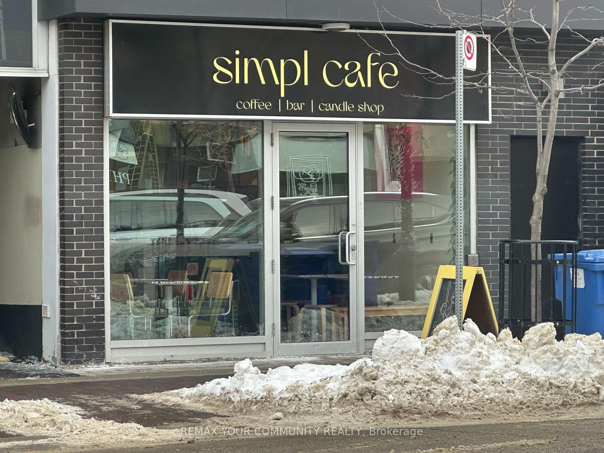 799 College Street 101, Toronto C01, ON M6G 1C7