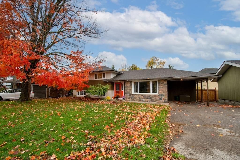 112 Adelaide Street N, Kawartha Lakes, ON K9V 4L9