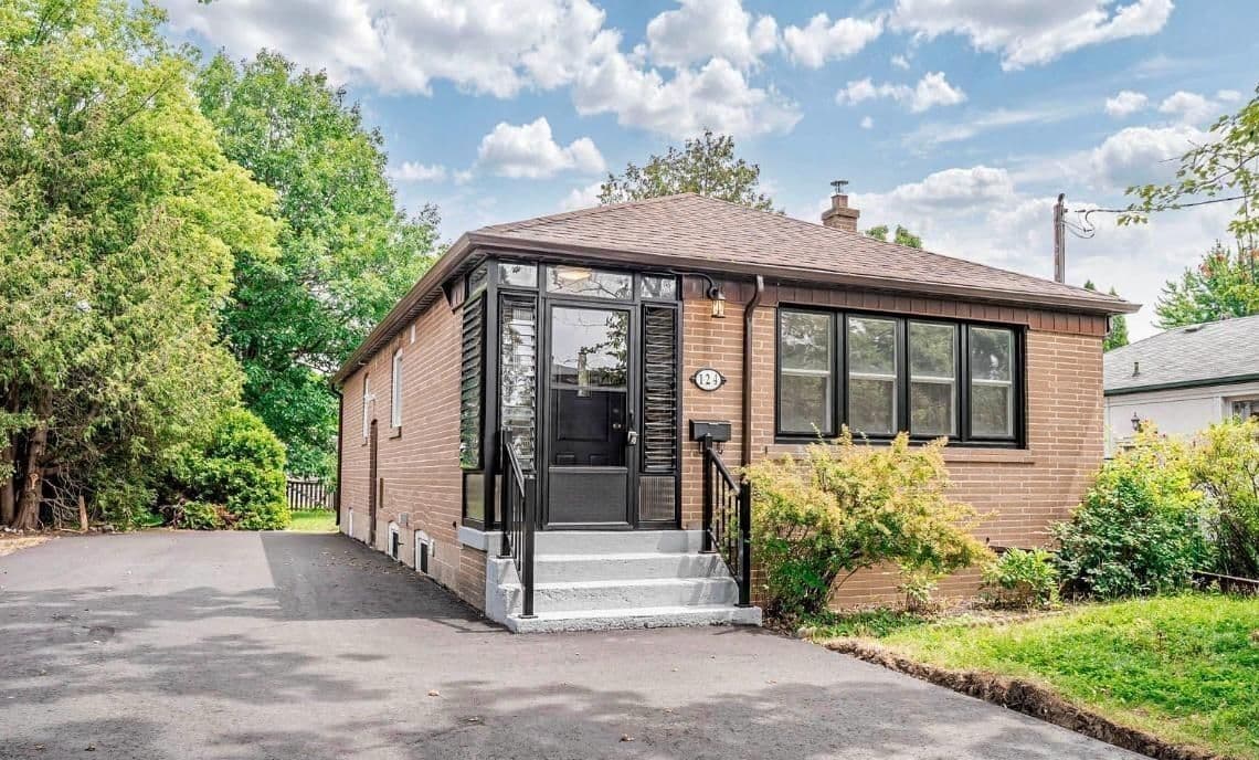 124 Mcmurchy Avenue S MAIN, Brampton, ON L6Y 1Y9