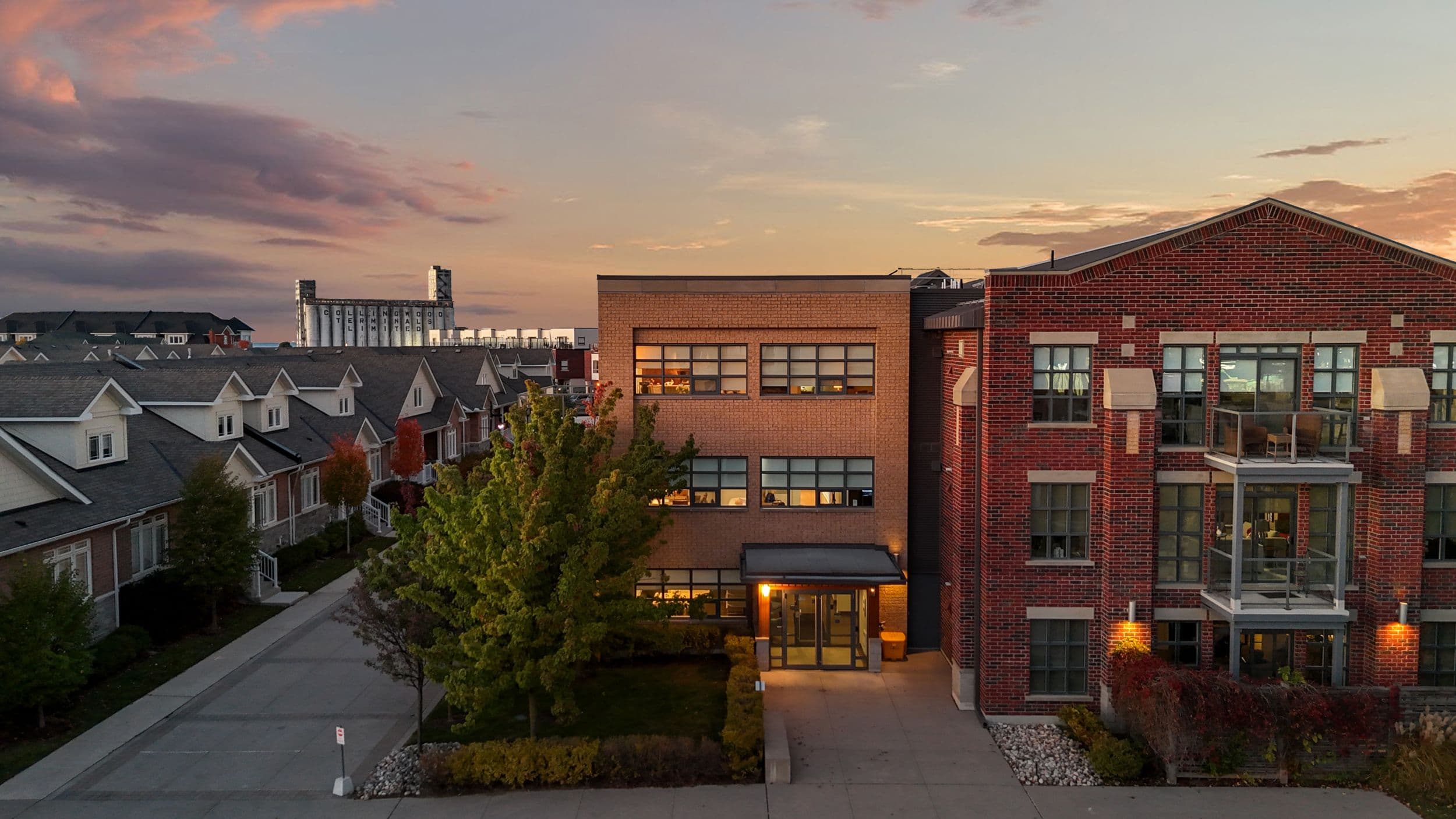 1 Shipyard Lane 302, Collingwood, ON L9Y 0W2