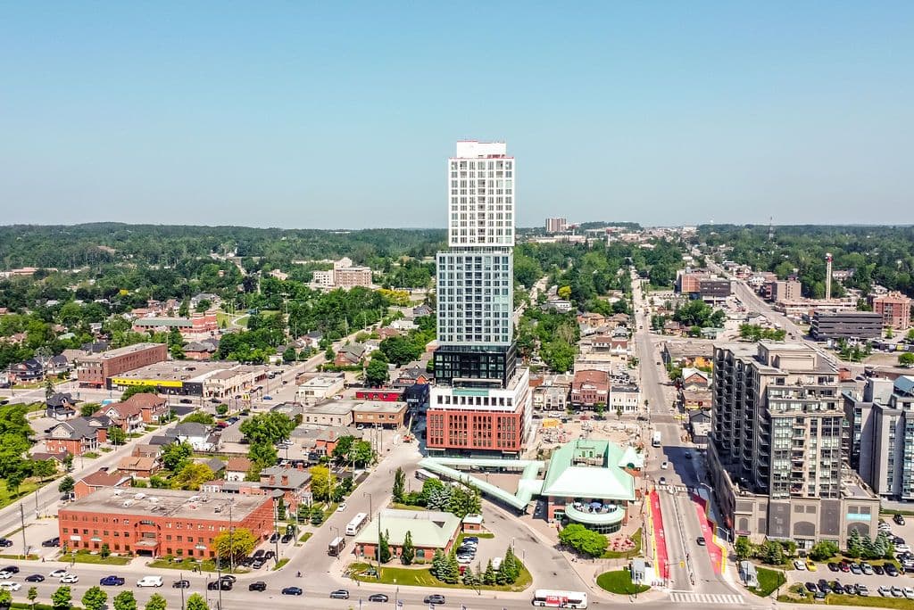 39 Mary Street 1611, Barrie, ON L4N 1S9