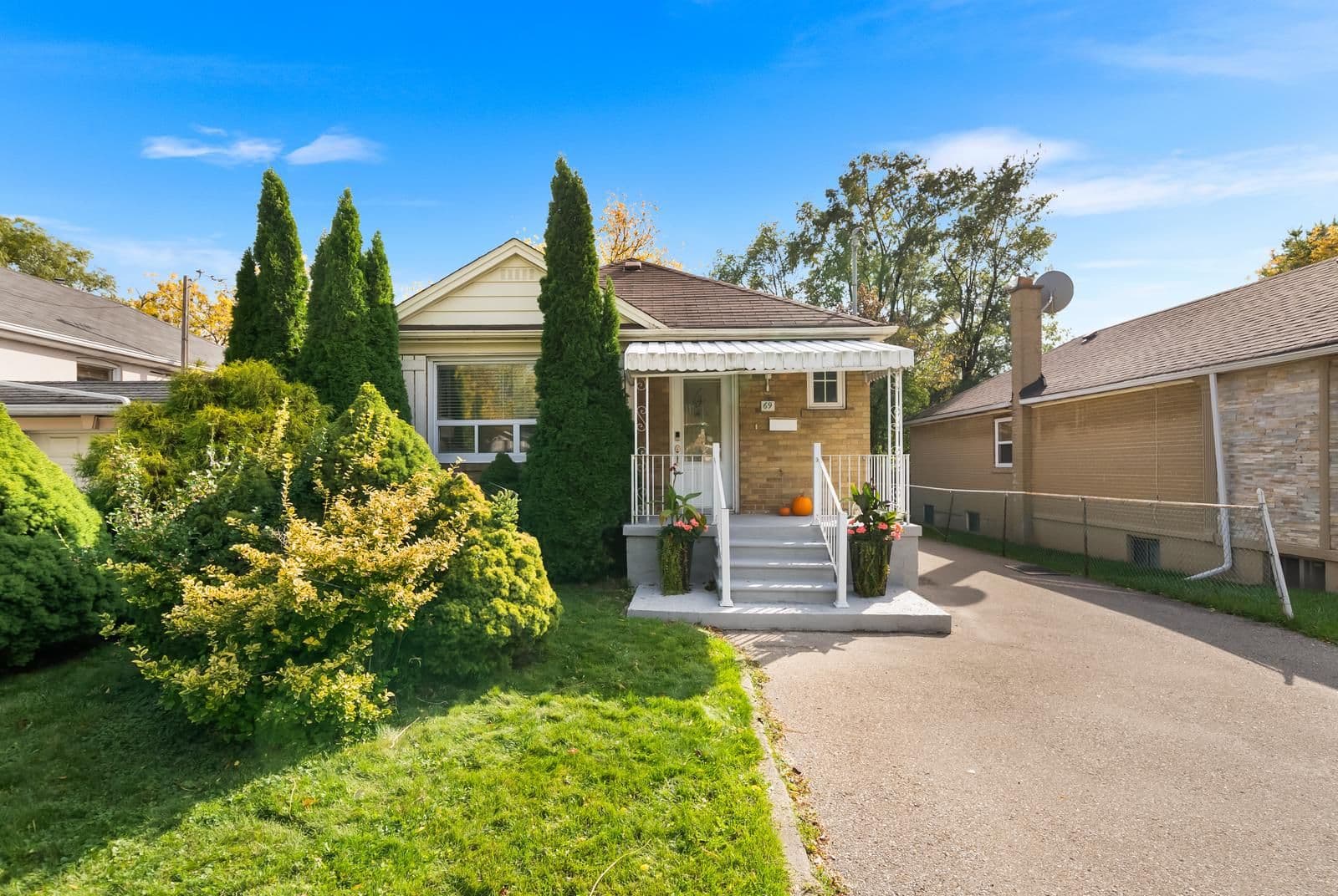 69 Nipigon Avenue, Toronto C14, ON M2M 2V9