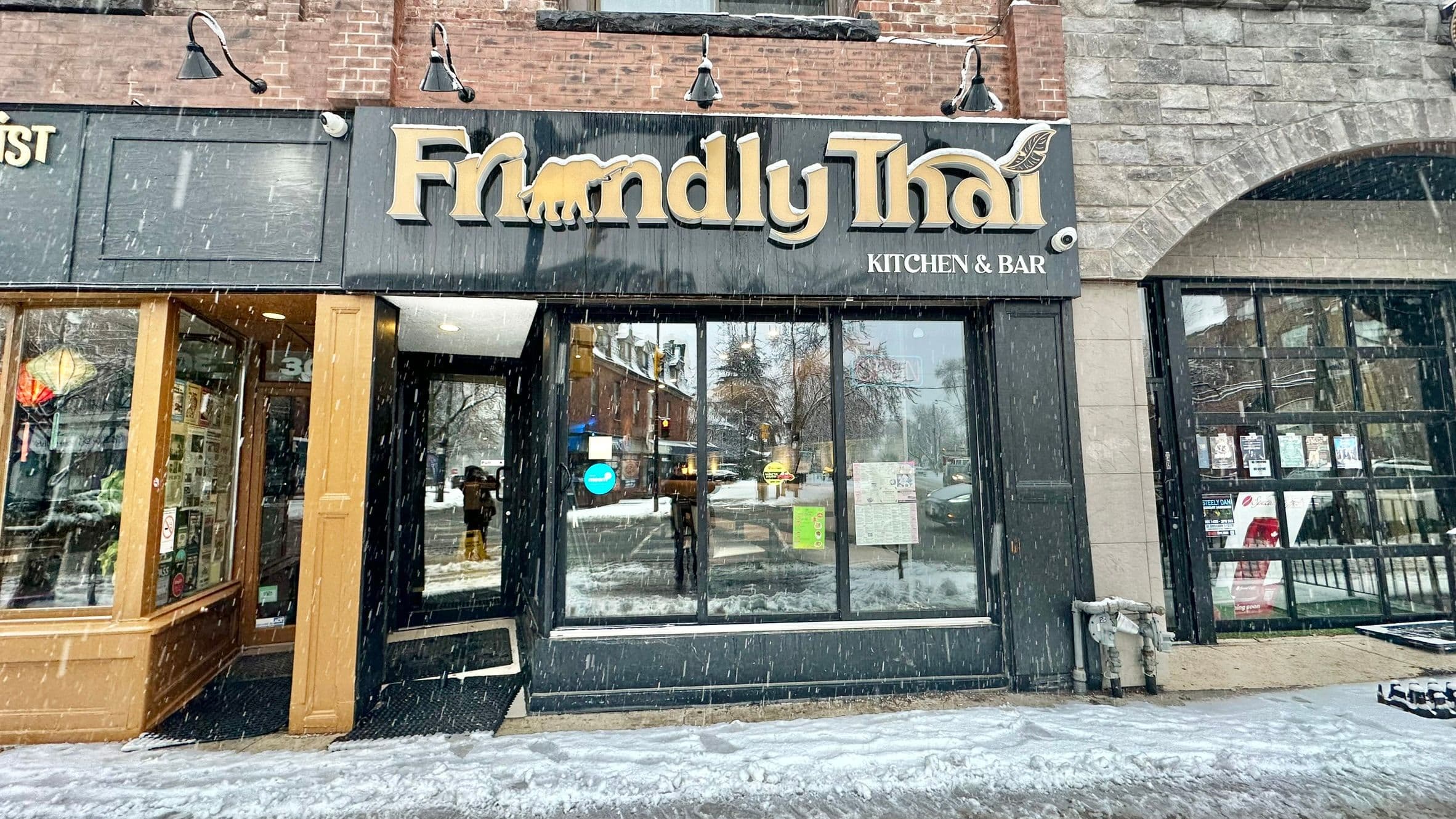 3032 Dundas Street W, Toronto W02, ON M6P 1Z3