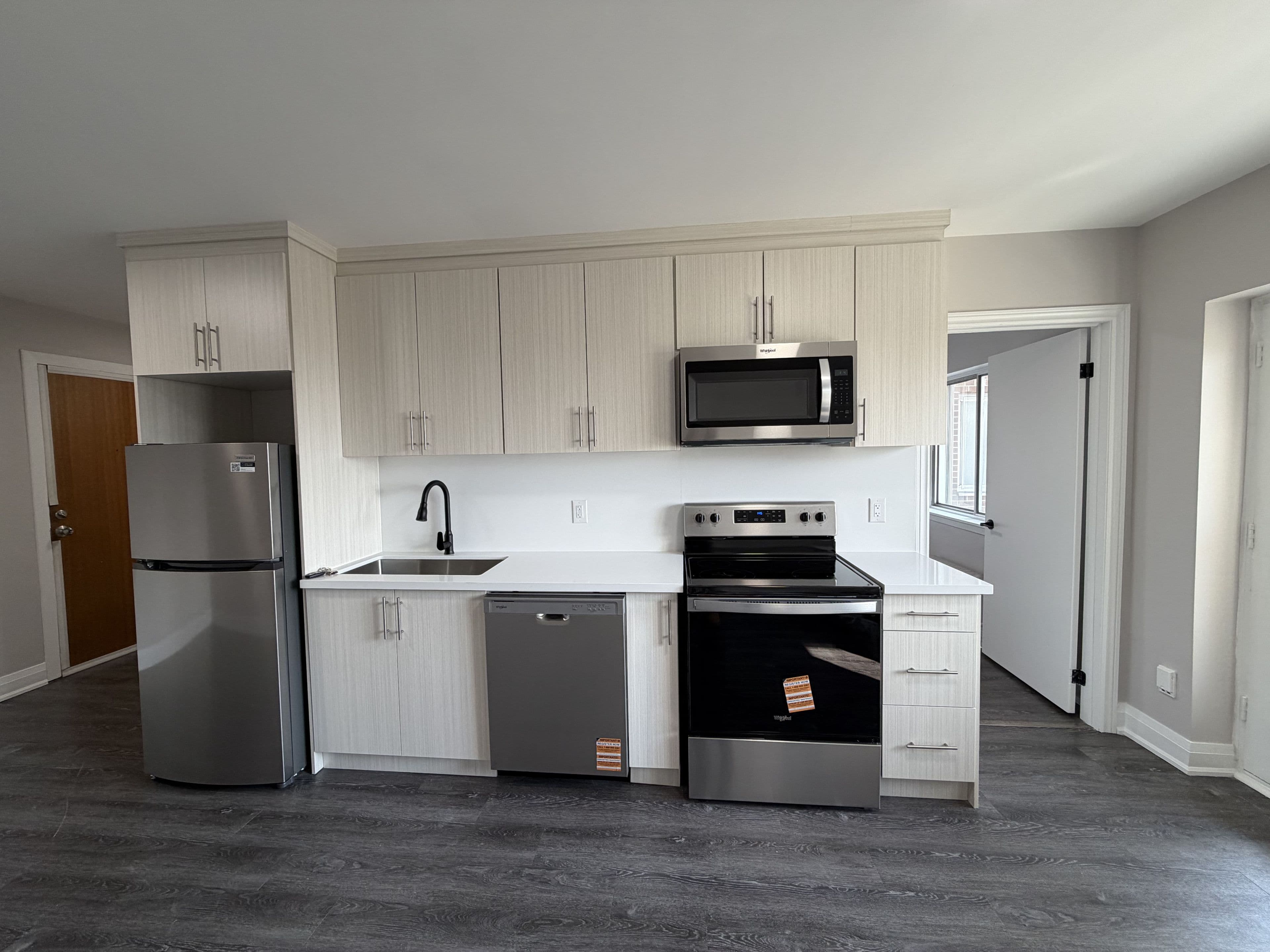 1698 Victoria Park Avenue 402, Toronto C13, ON M1R 1R2