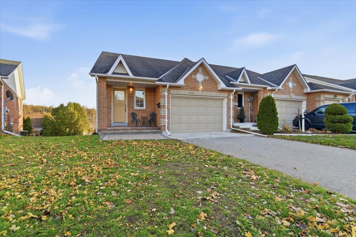 1349 Eagle Crescent, Peterborough, ON K9K 2K7