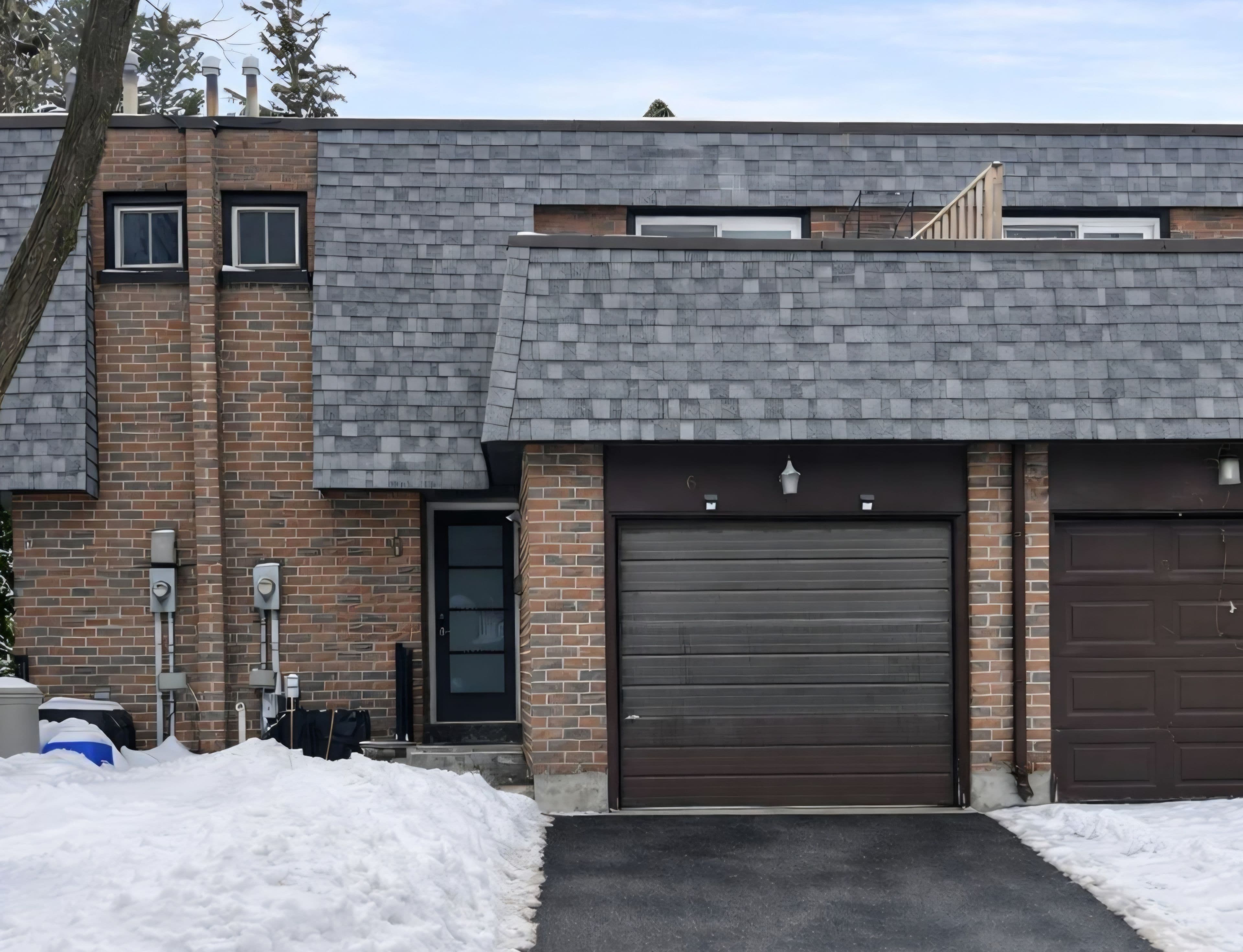 6 Woodglen Way, Markham, ON L3R 3A8