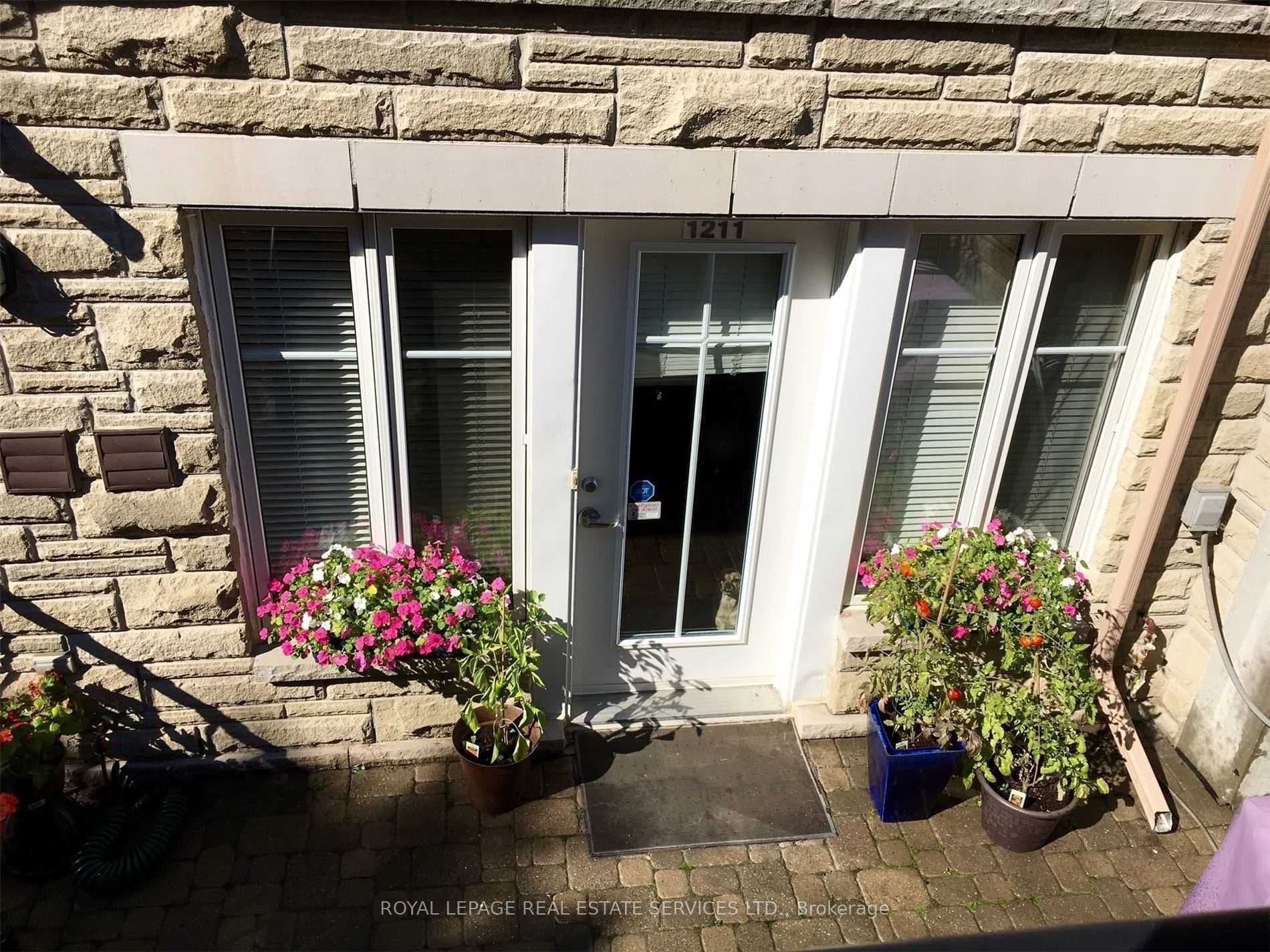 21 Pirandello Street 1211, Toronto C01, ON M6K 3P4