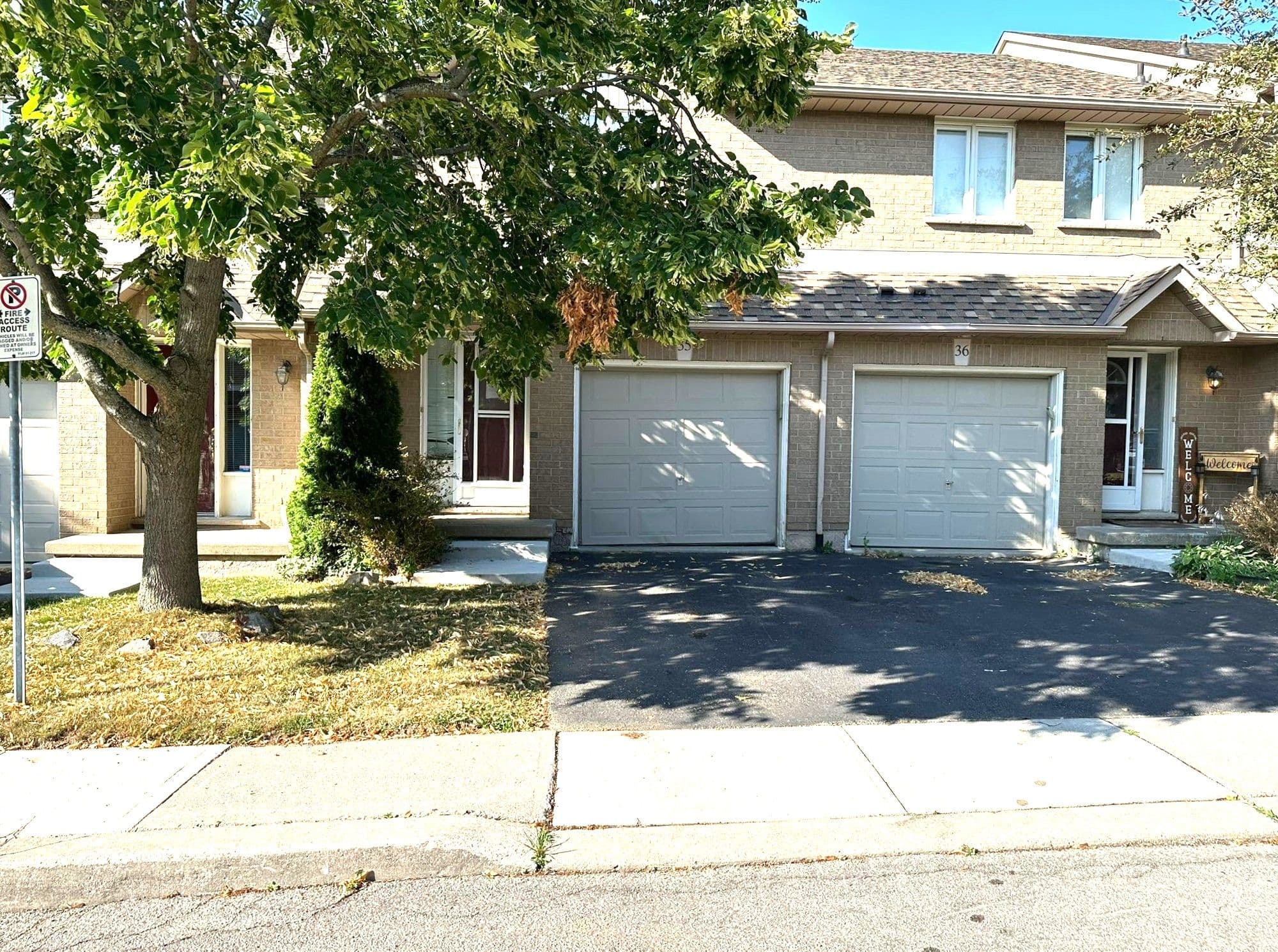 1889 Upper Wentworth Street 35, Hamilton, ON L9B 2T8