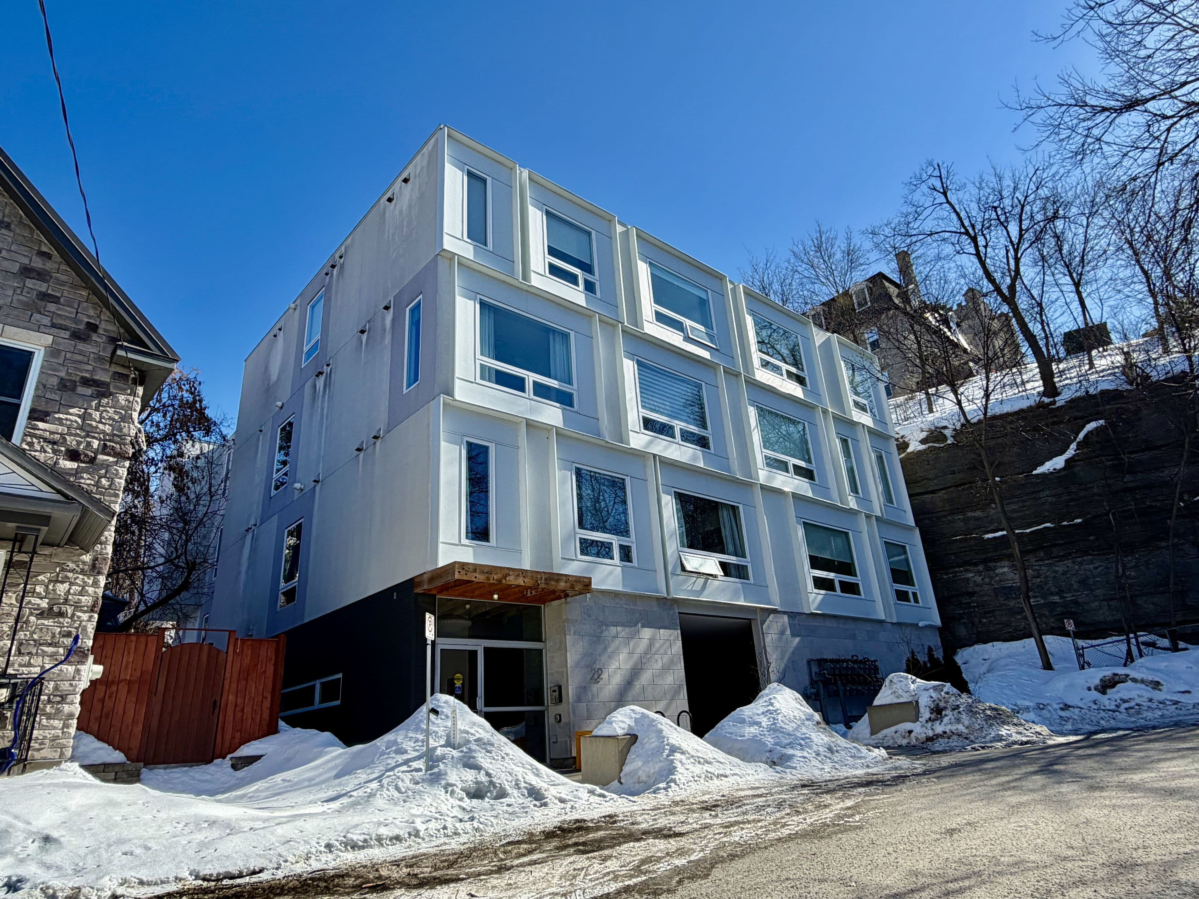 22 Perkins Street 204, West Centre Town, ON K1R 7G5