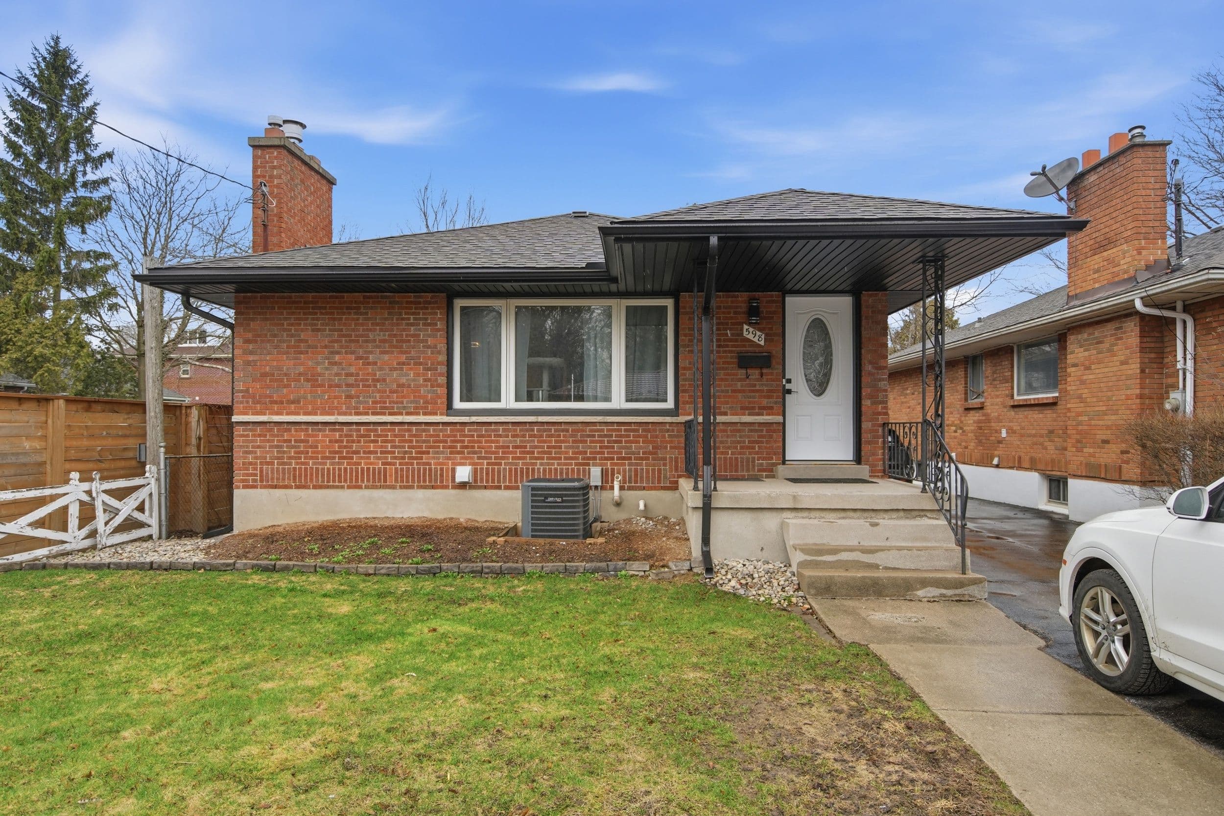 598 Ross Street, London East, ON N5Y 3V7