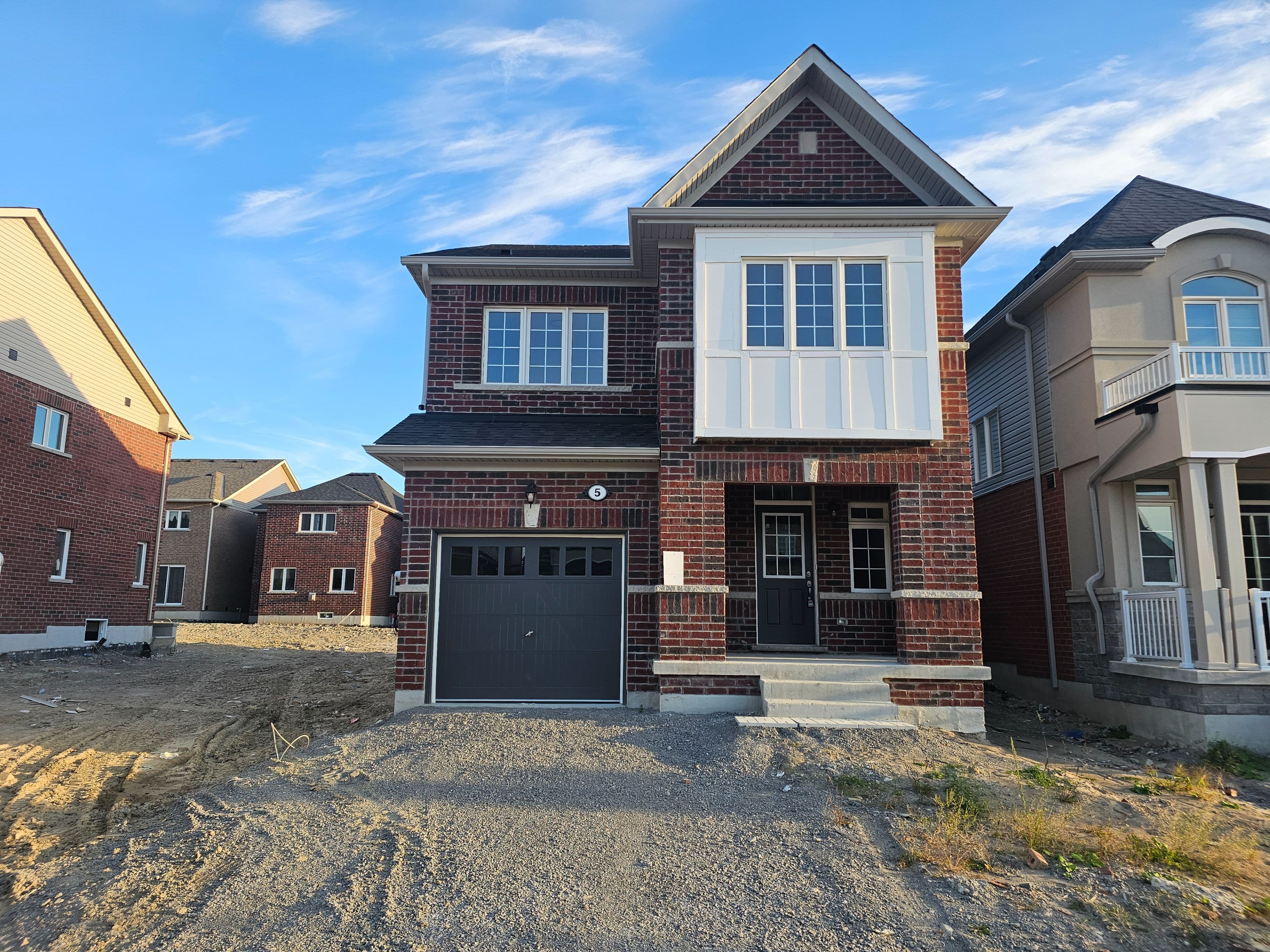 5 Heather Fullerton Road, Georgina, ON L0E 1R0