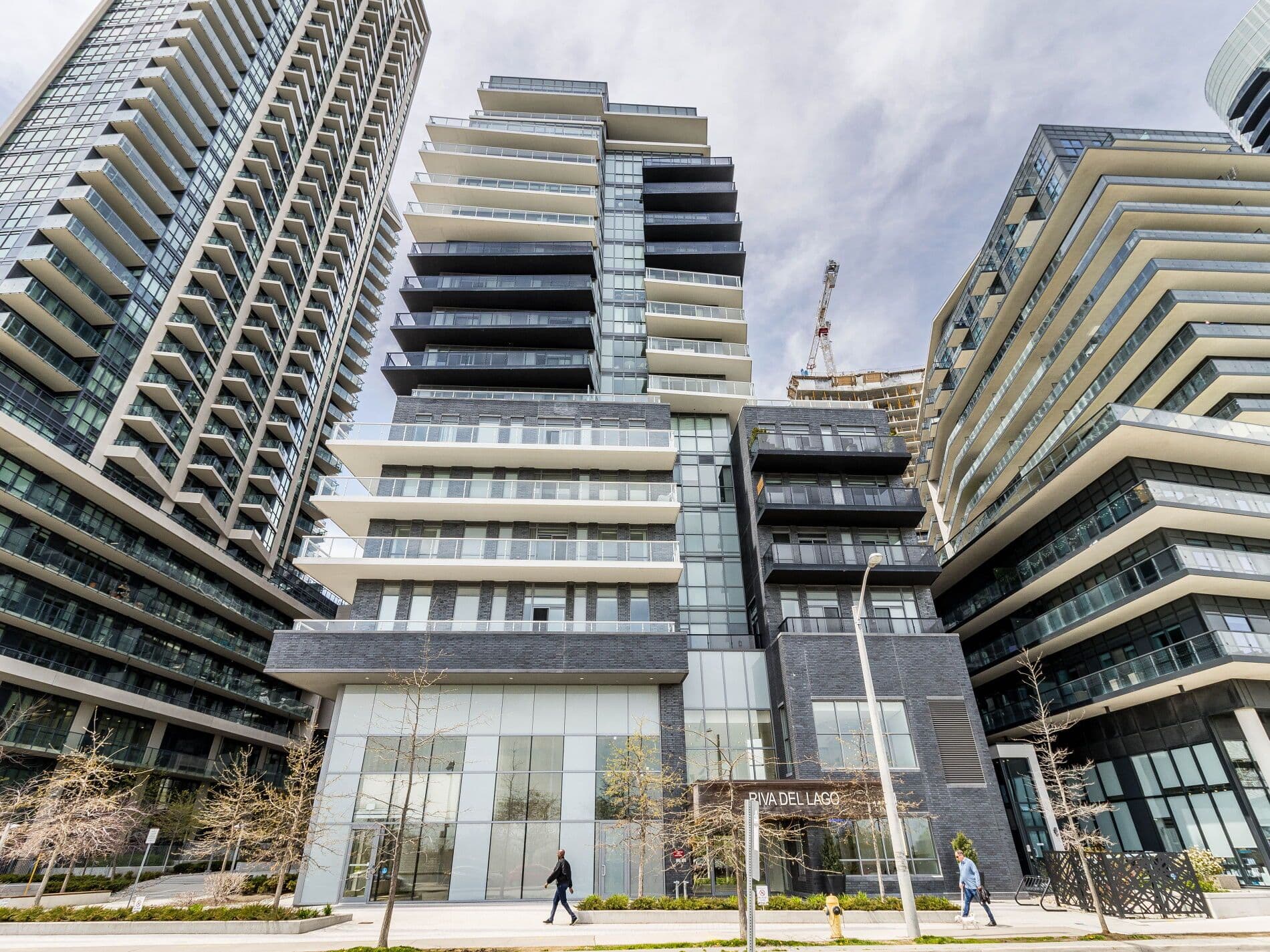 110 Marine Parade Drive 207, Toronto W06, ON M8V 0B6