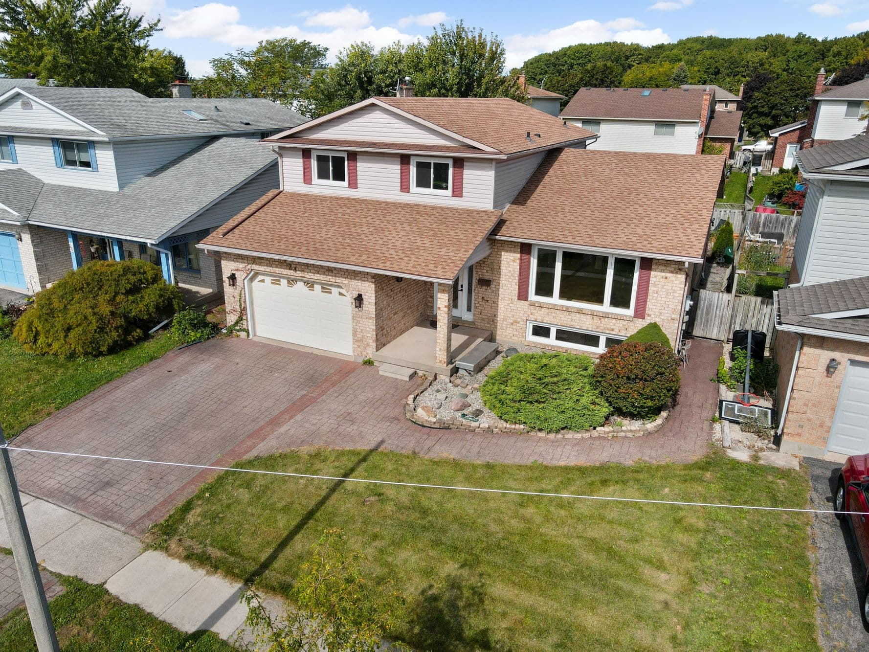 24 Keefer Road, Thorold, ON L2V 4Y4
