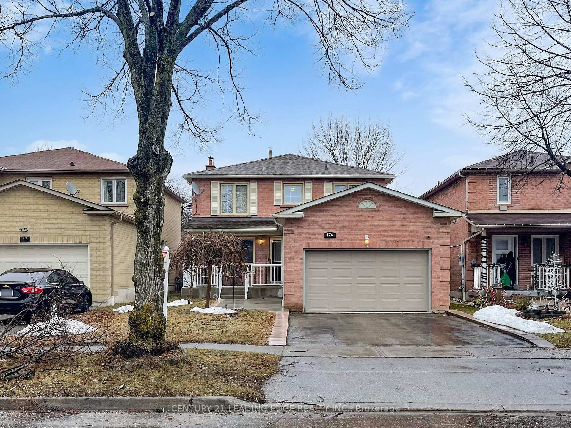 176 Large Crescent, Ajax, ON L1T 2R2