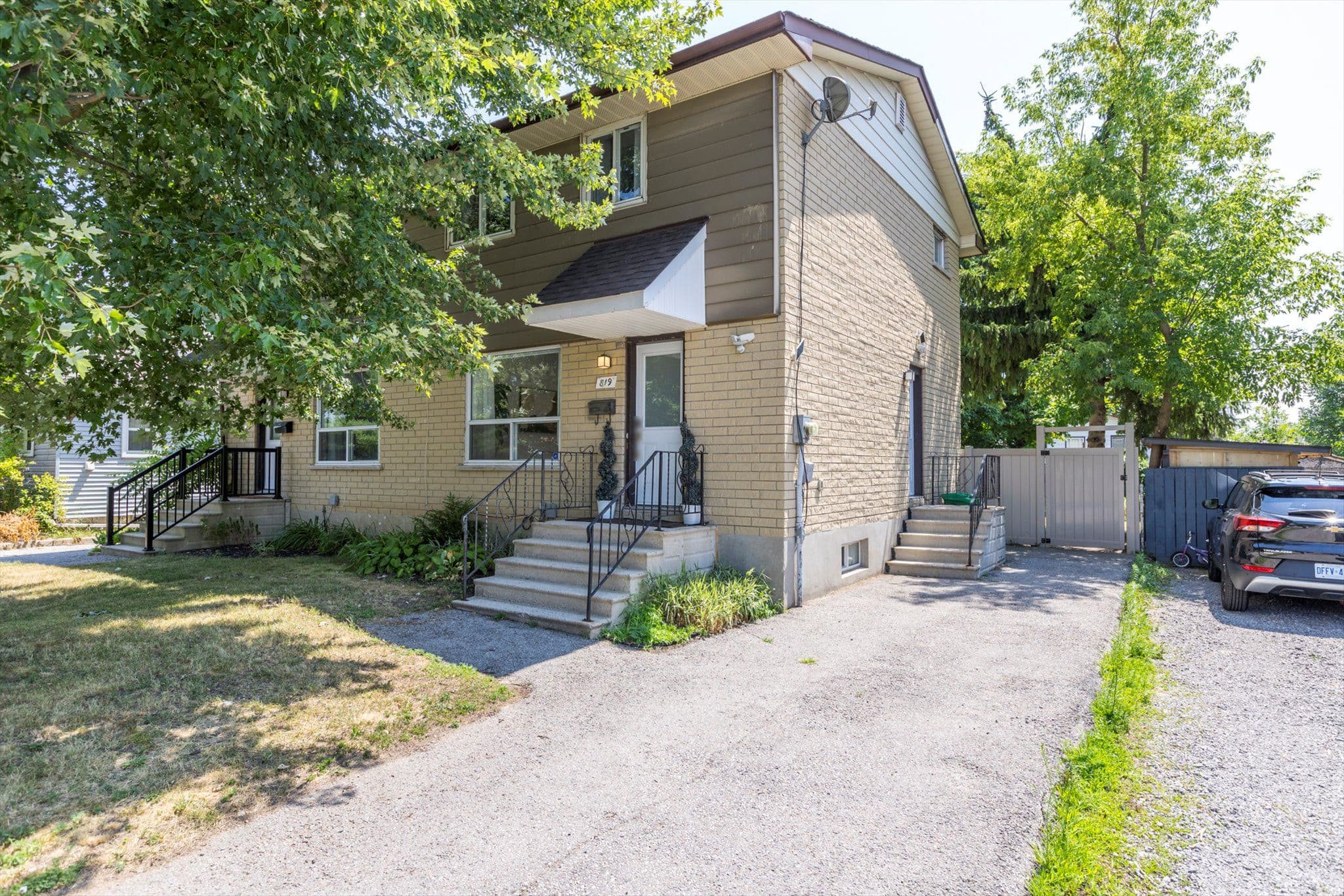 819 Cameron Street, Peterborough, ON K9J 4A2