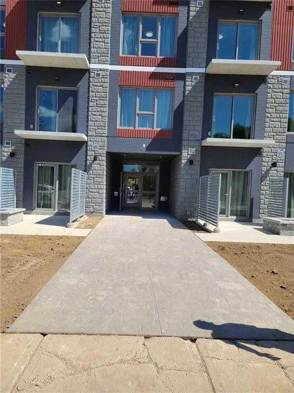 77 Leland Street 306, Hamilton, ON L8S 3A1