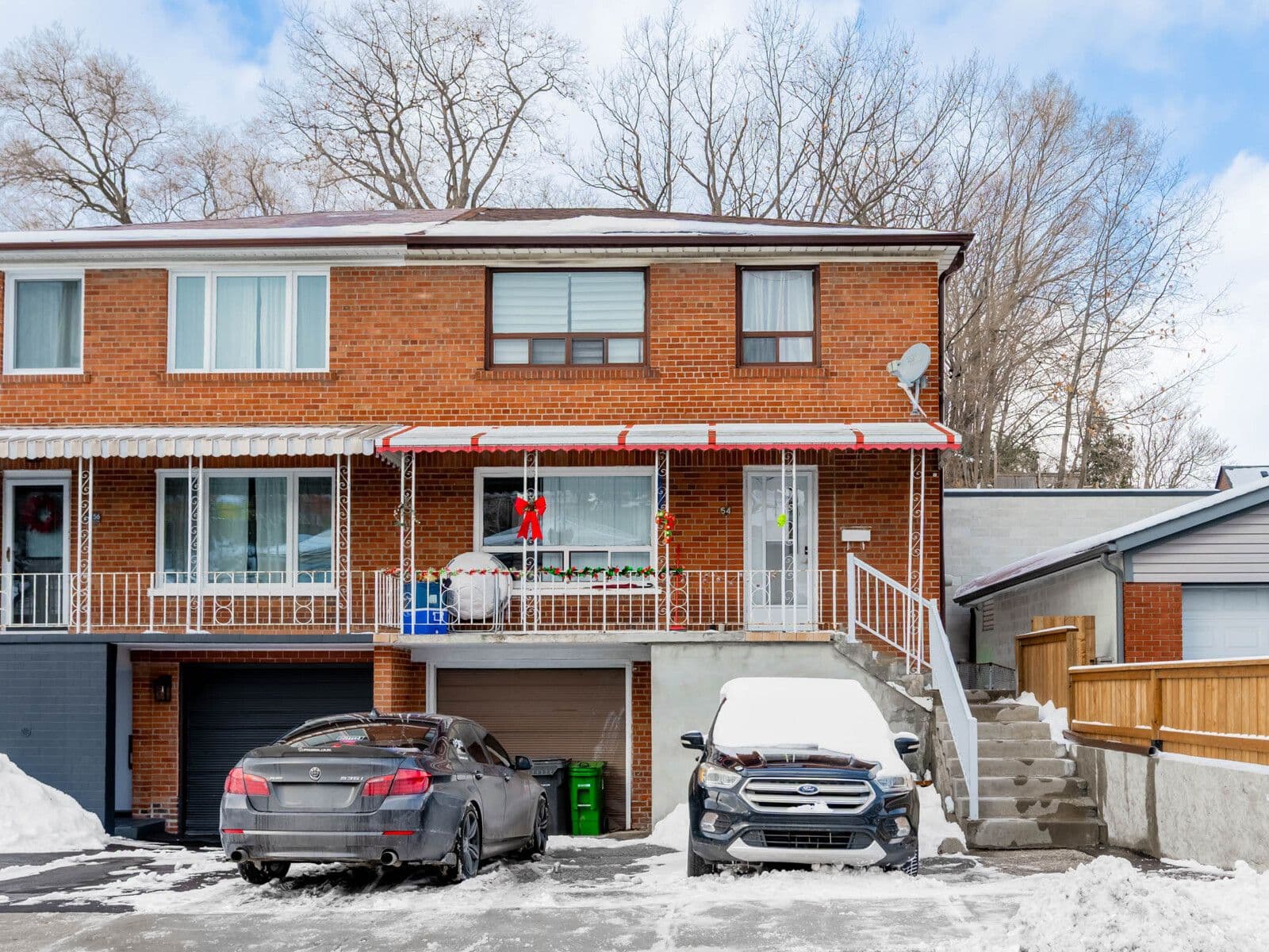 54 Dunraven Drive, Toronto W03, ON M6M 1H2