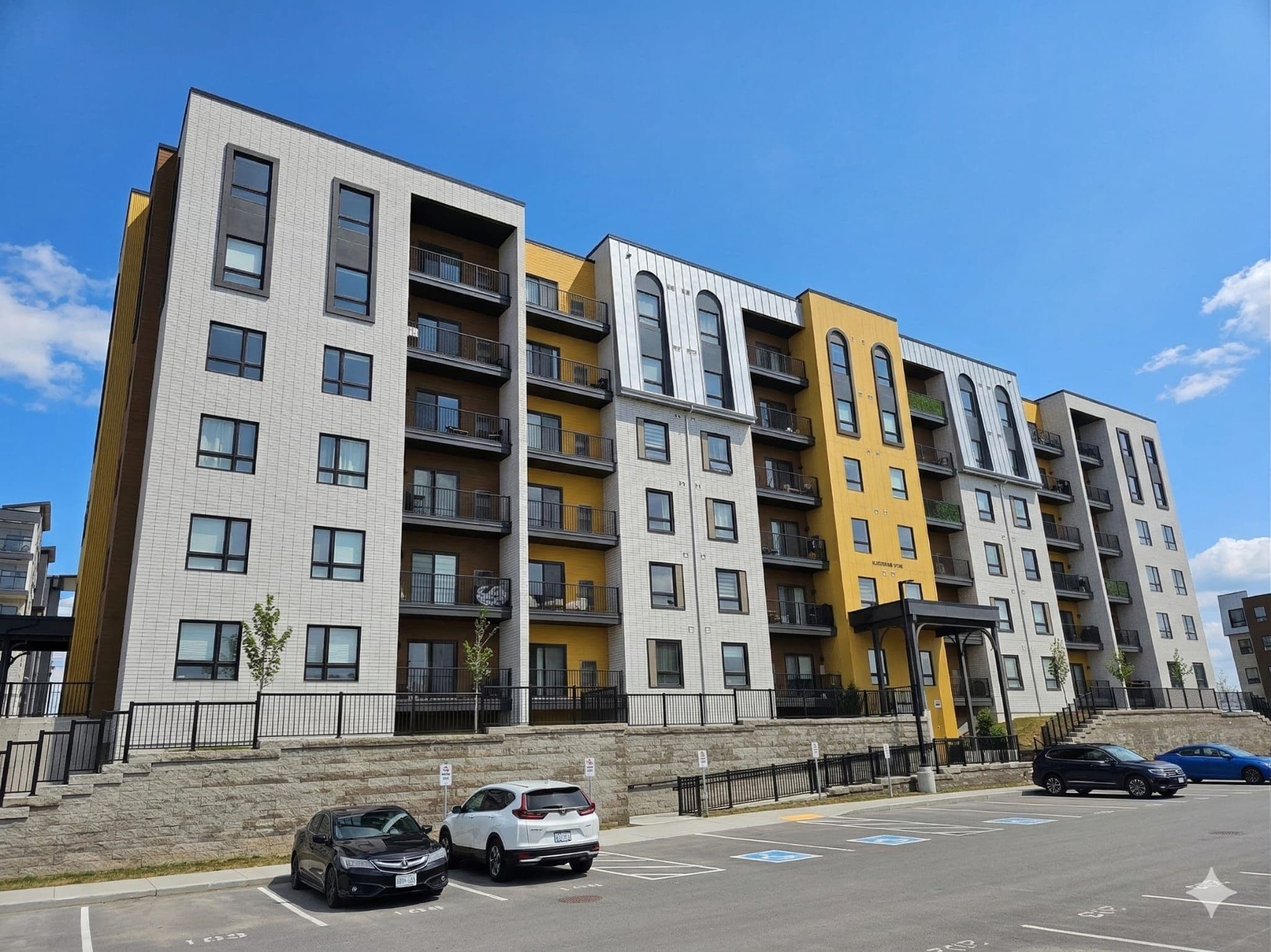 8 Culinary Lane 502, Barrie, ON L9J 0T2