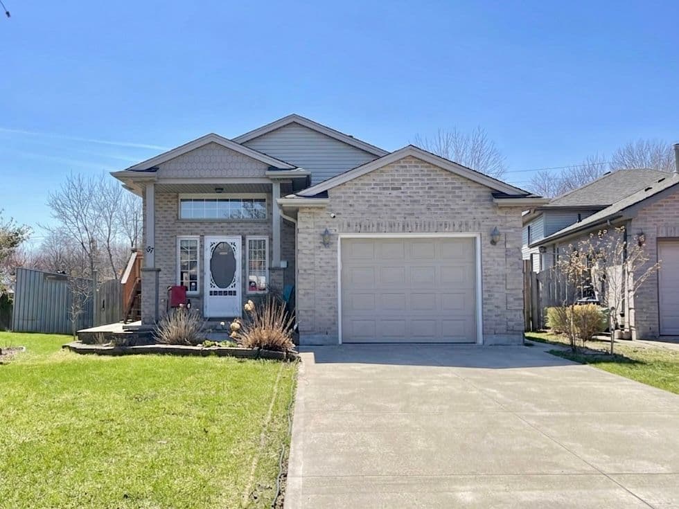 57 SIMMS Court, London South, ON N5Z 5E7