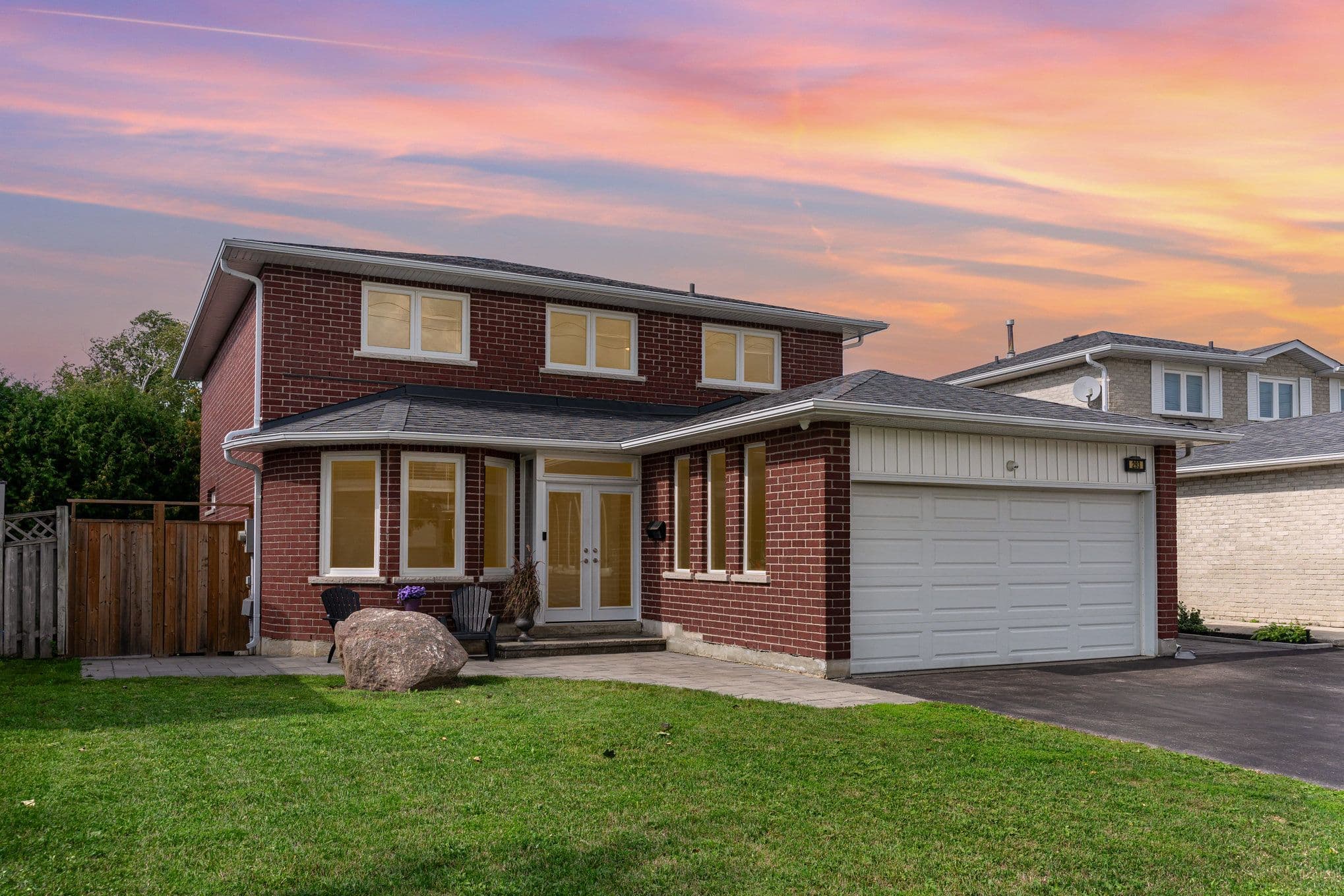 293 London Road, Newmarket, ON L3Y 6L3