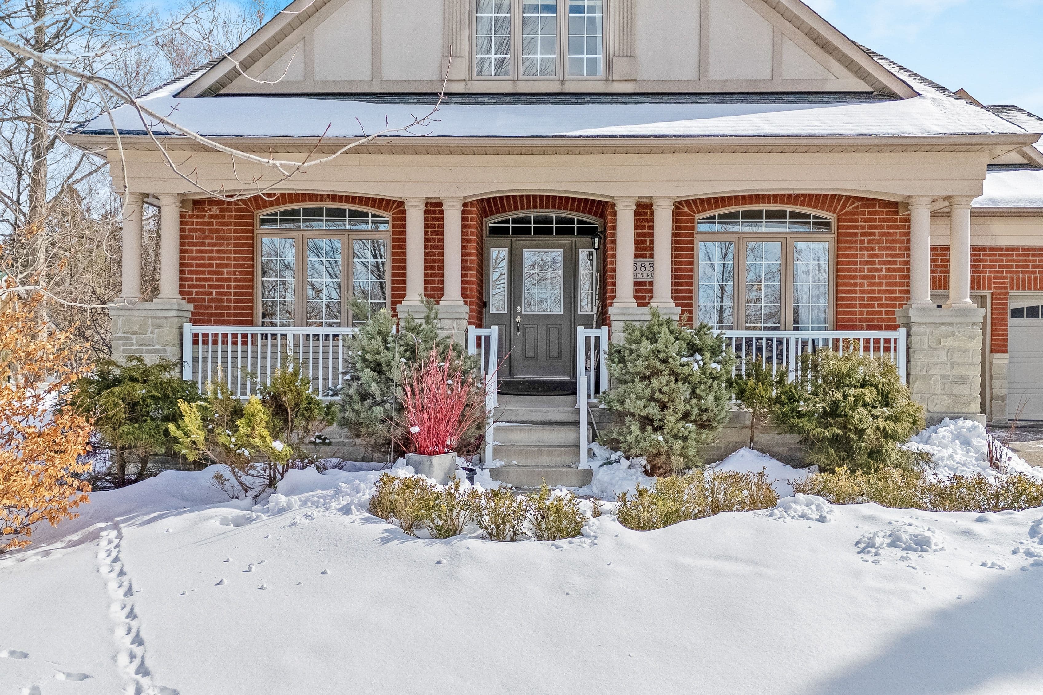 1583 Hallstone Road, Brampton, ON L6Y 5K8