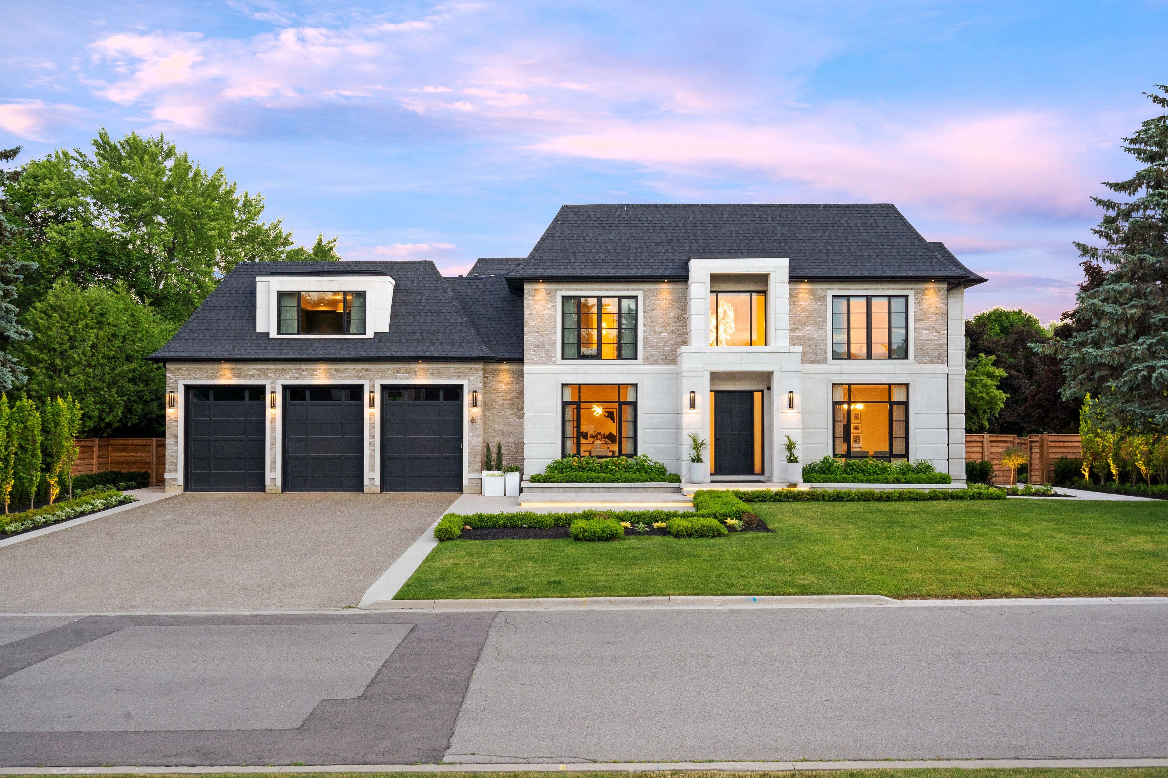 81 Ellis Avenue, King, ON L0G 1N0