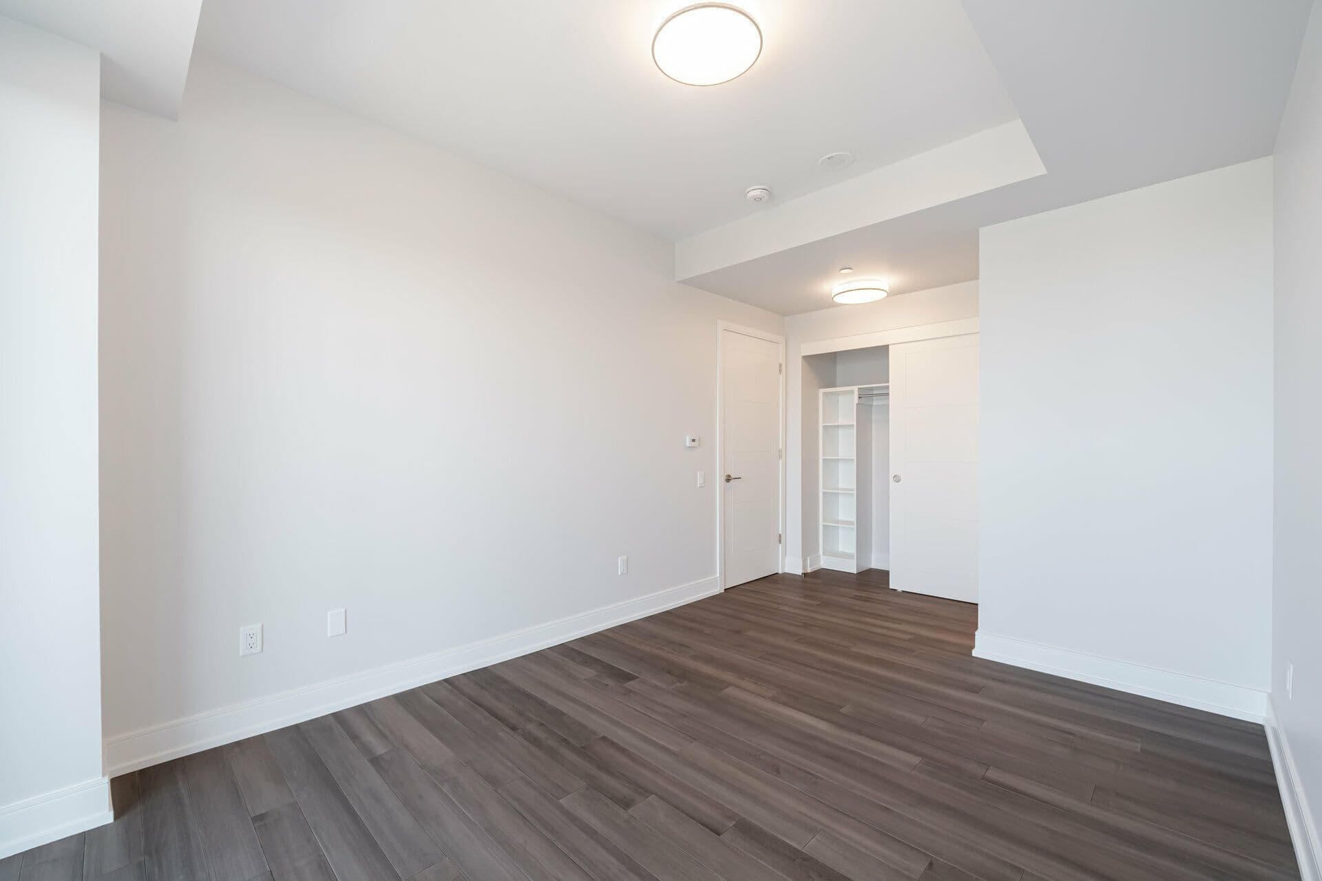 2525 Bathurst Street 1009, Toronto C04, ON M6B 2Y9