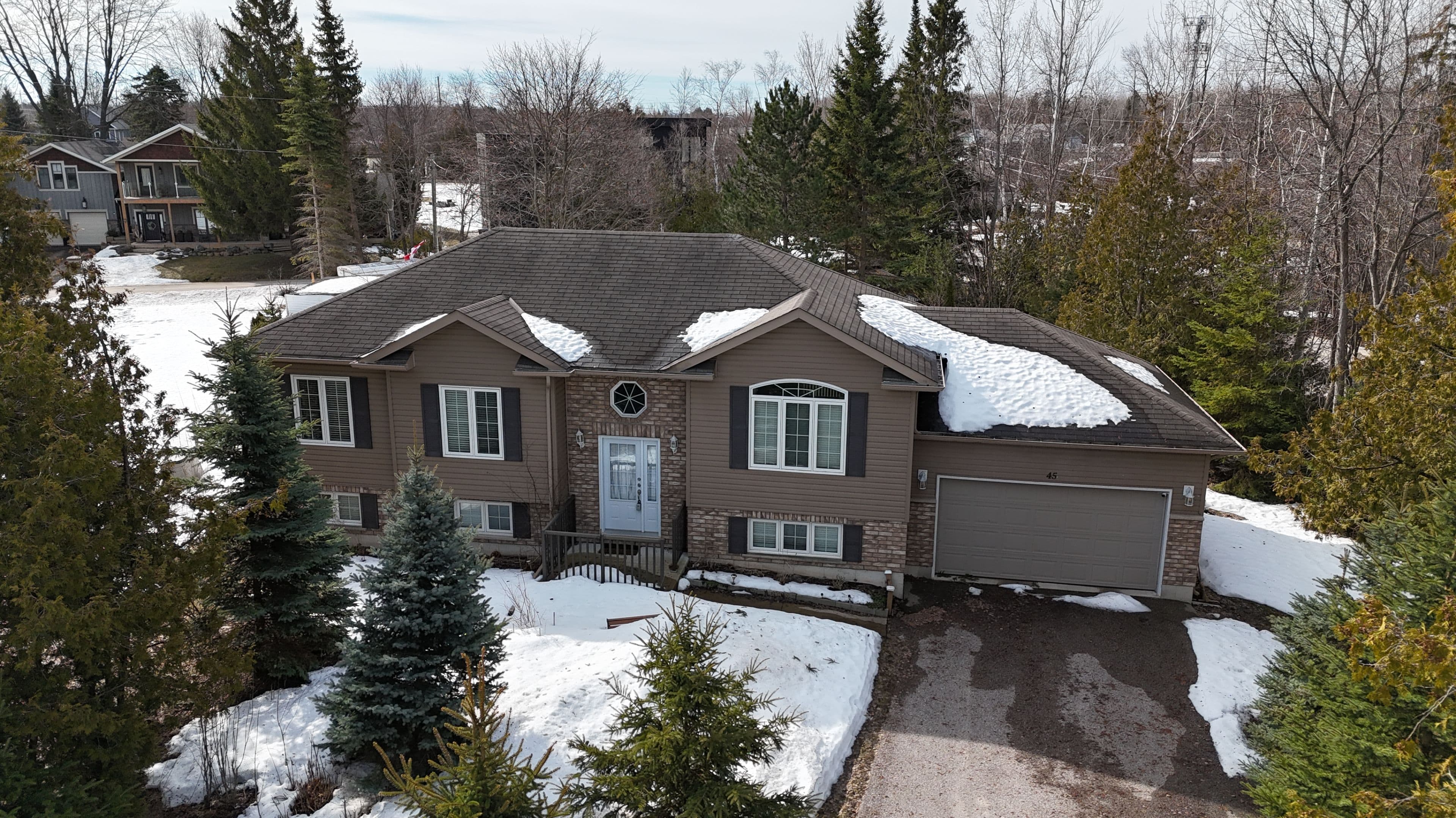 45 William Avenue, Wasaga Beach, ON L9Z 2X3