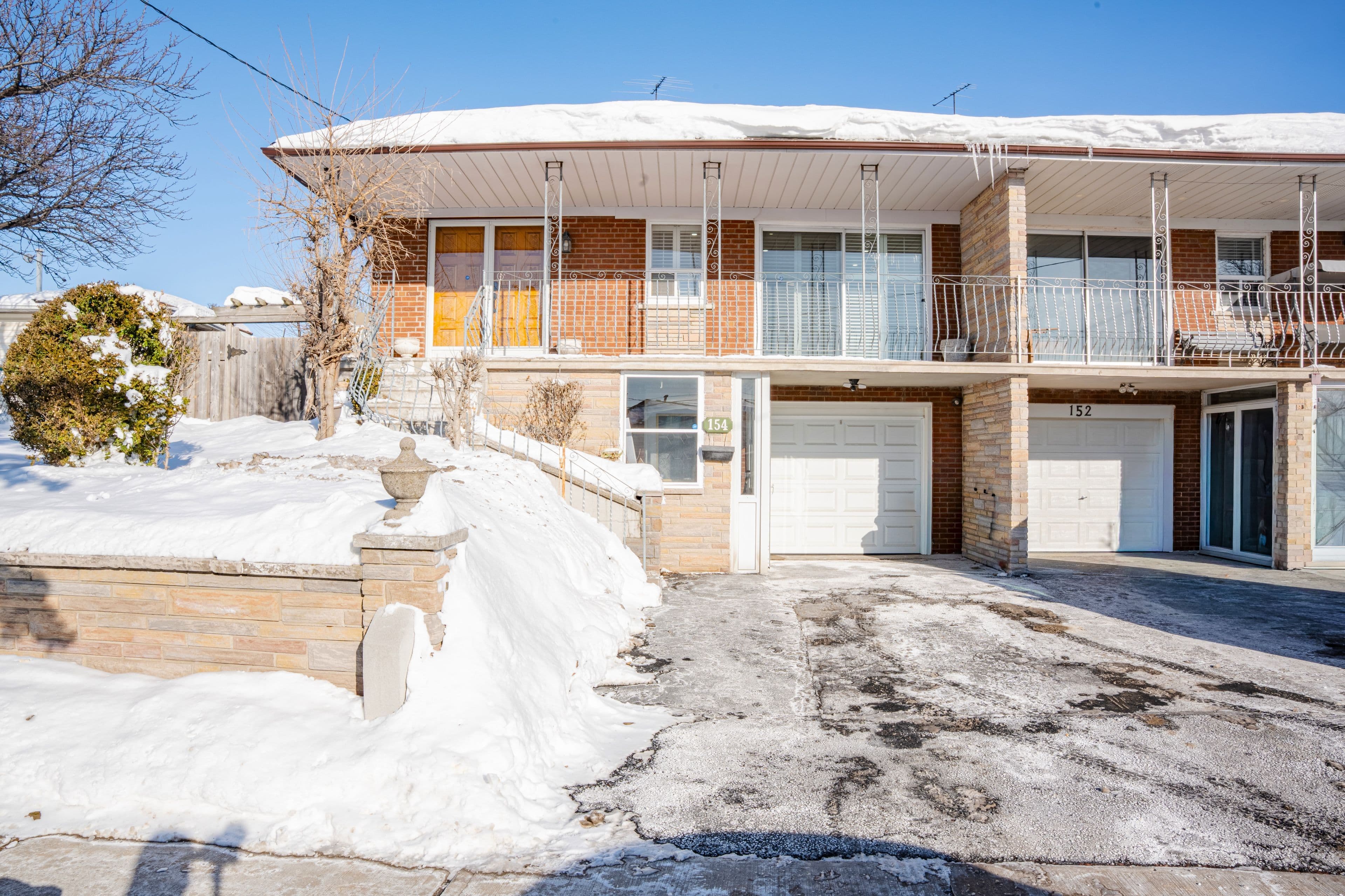 154 Shoreham Drive, Toronto W05, ON M3N 1T2