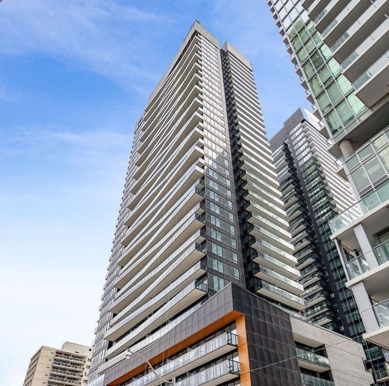 117 Broadway Avenue 1505, Toronto C10, ON M4P 1V3