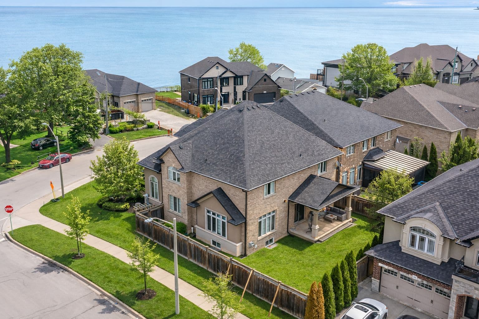 101 Seabreeze Crescent, Hamilton, ON L8E 0A2
