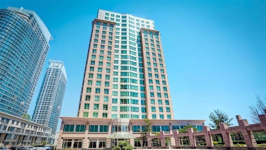 8 Lee Centre Drive 601, Toronto E09, ON M1H 3H8