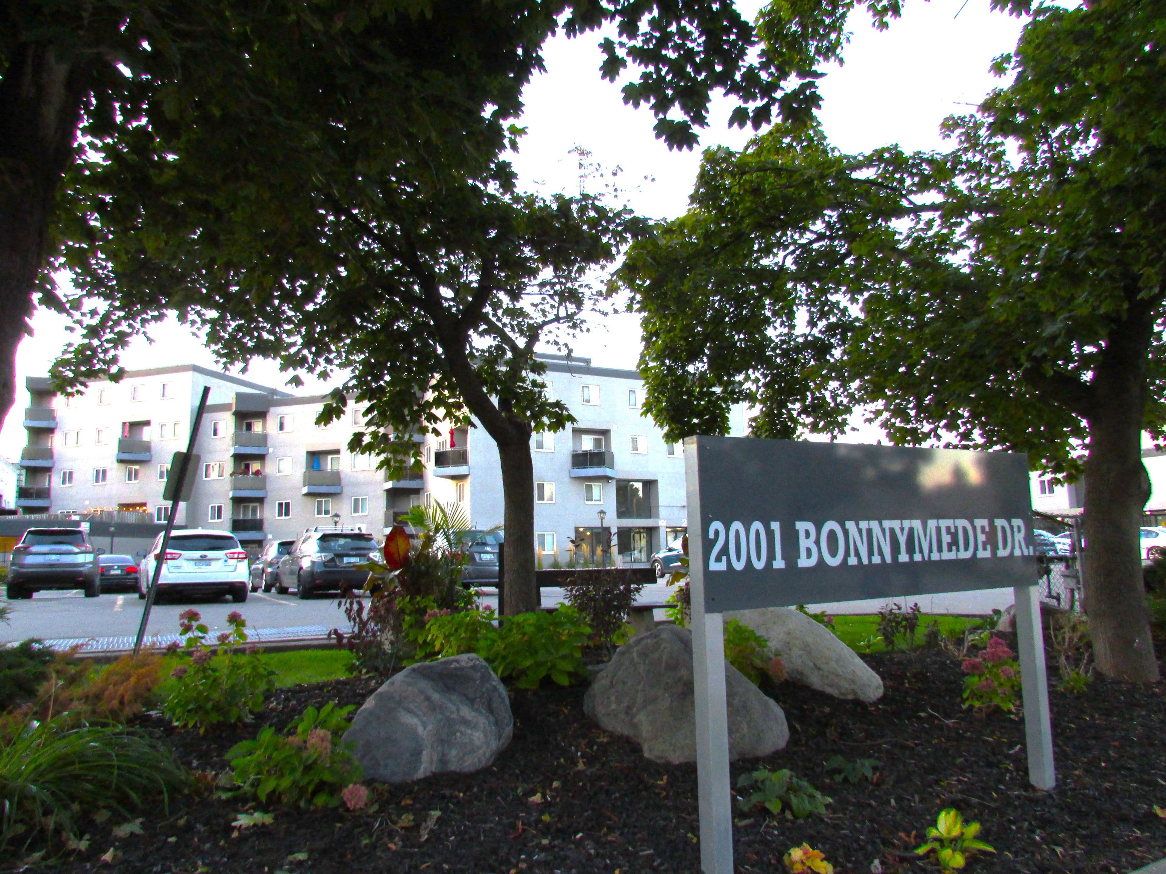 2001 Bonnymede Drive 213, Mississauga, ON L5J 4H8