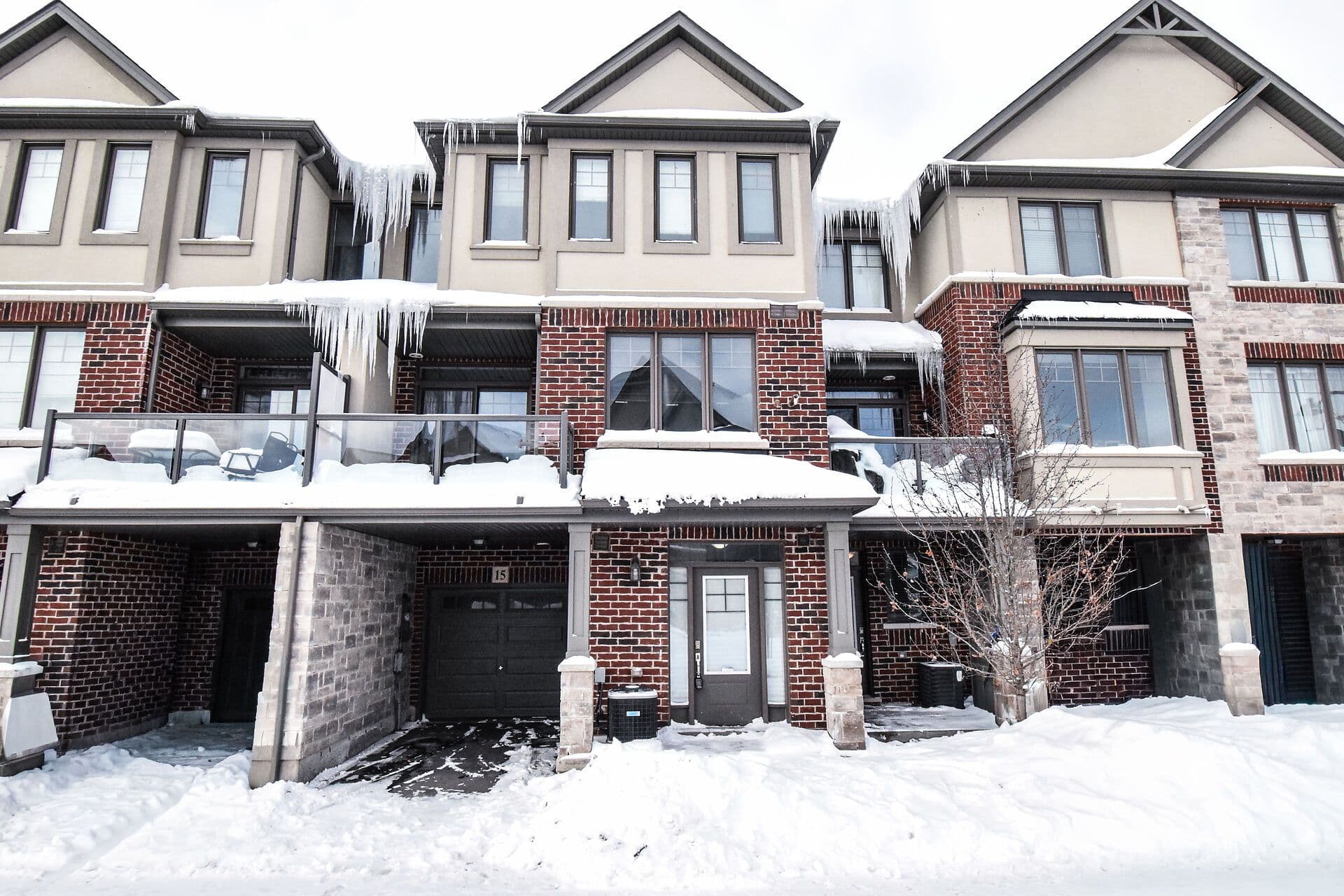 15 Hoffman Lane, Hamilton, ON L9G 0H2