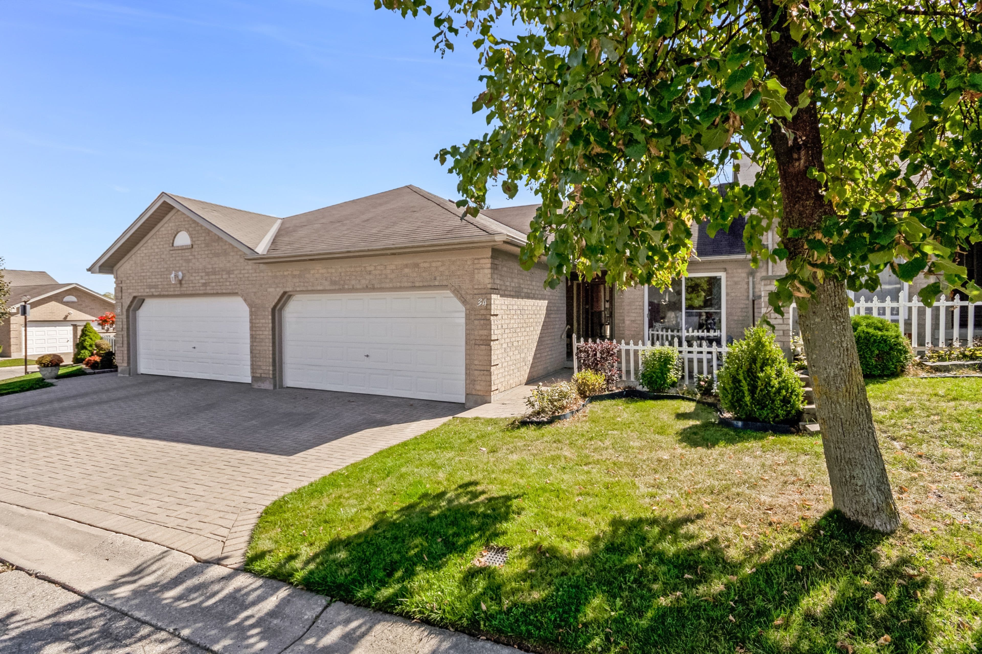 861 Shelborne Street 34, London South, ON N5Z 5C5