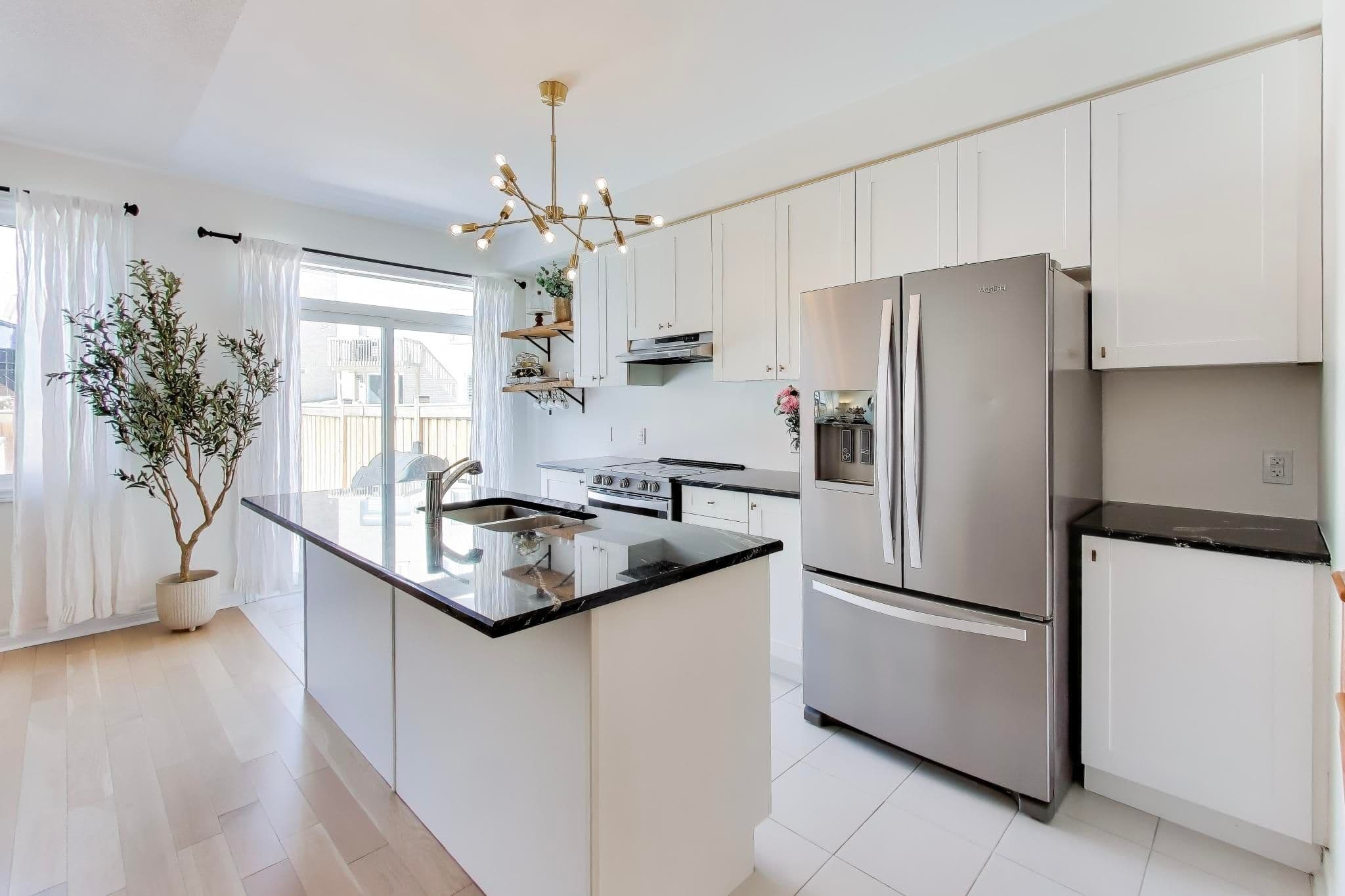 2608 Cerise Manor, Pickering, ON L1X 0G8